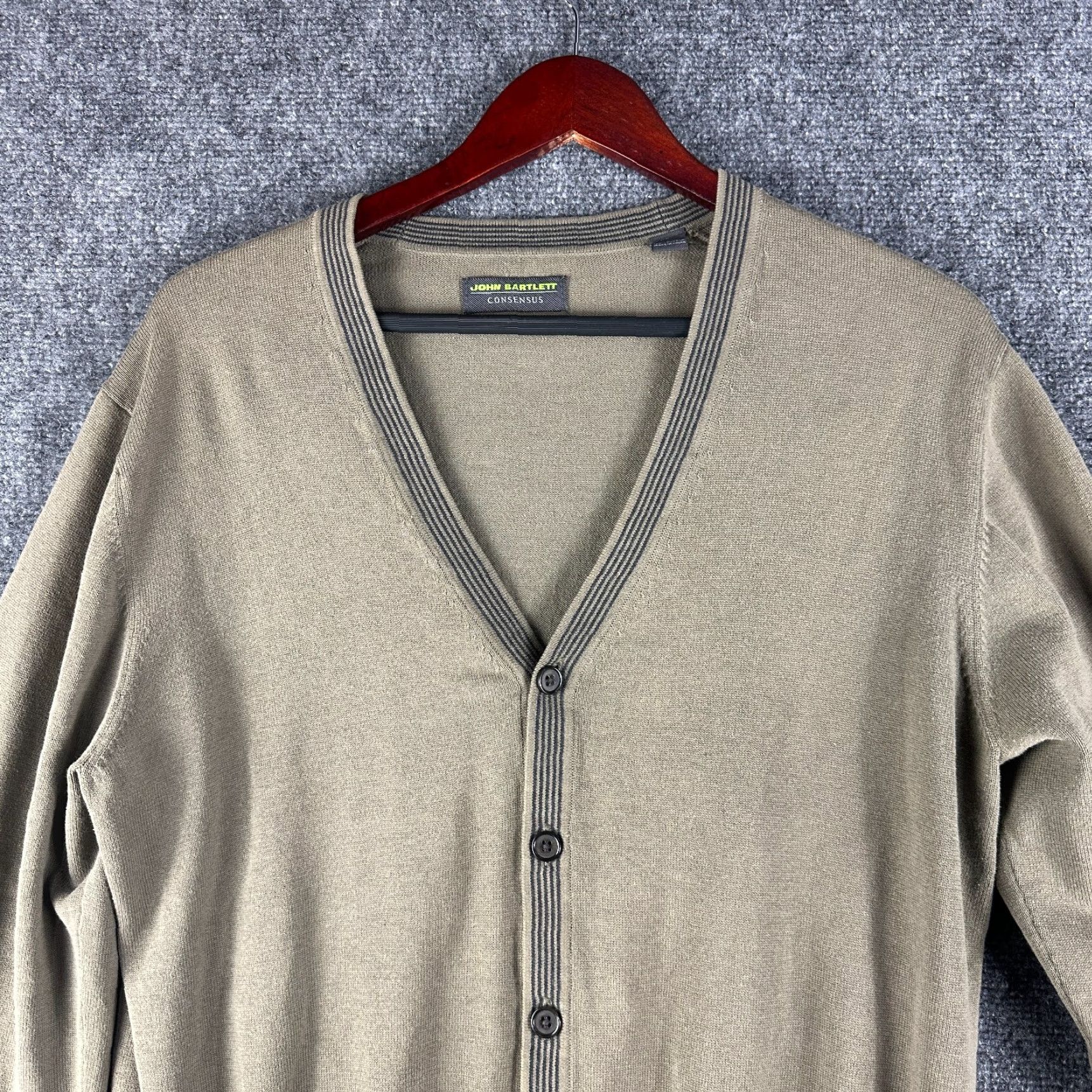 Vintage John Bartlett Sweater Cardigan Mens L Green Cotton Button Up Long Sleeve Regular Knit V-Neck Classic Modern Vintage: No Size US L / EU 52-54 / 3 - 4 Thumbnail