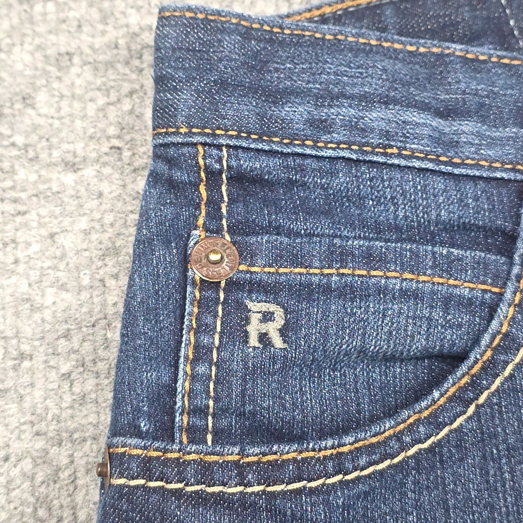 Ariat Ariat Men’s Relentless Relaxed Fit Jeans 30x32 Blue Straight Jeans Men 30 Inseam 30 Regular Fit 5-Pocket Denim Cotton Vintage No Size US 30 / EU 46 - 7 Thumbnail