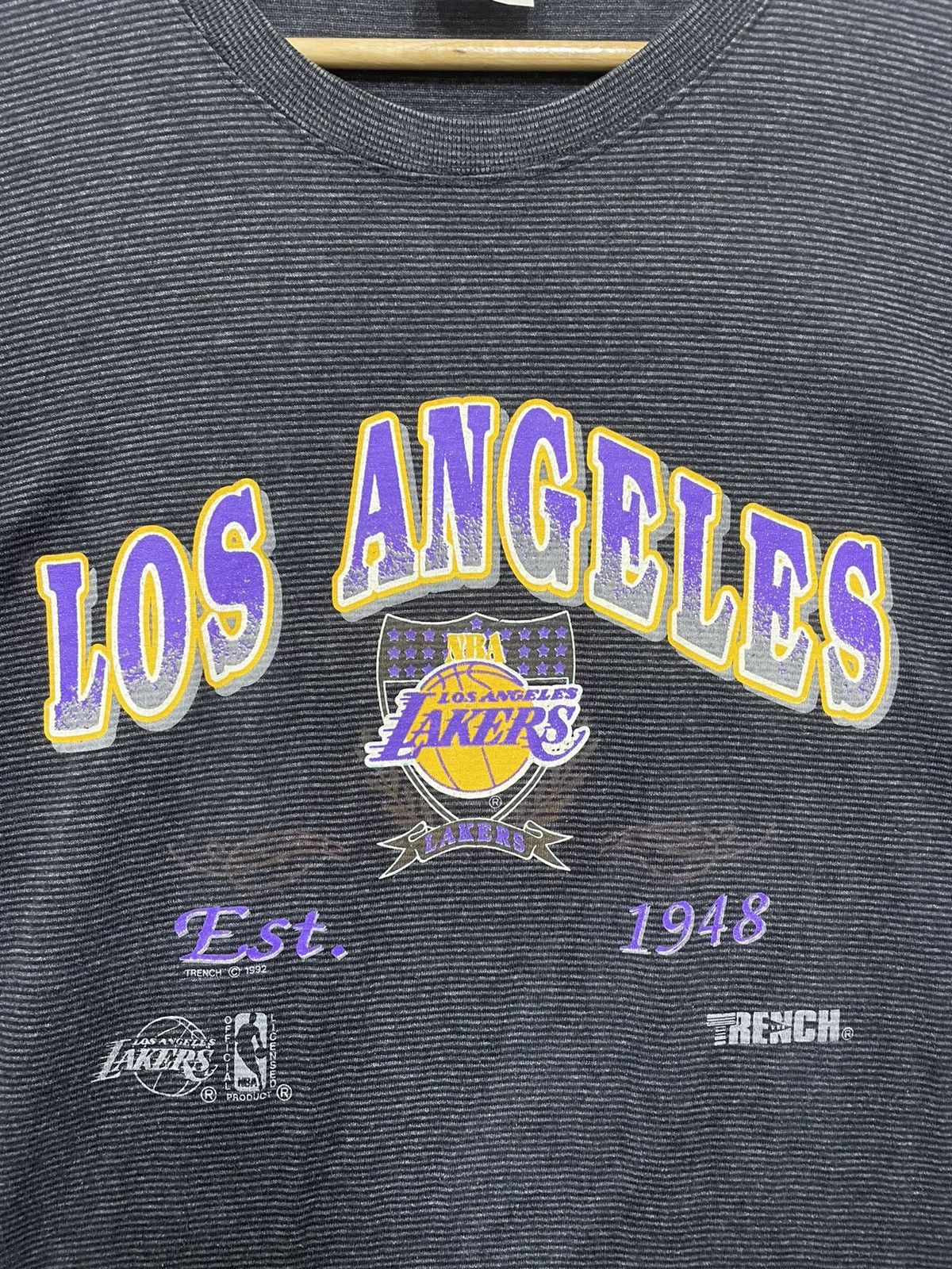 NBA Vintage 90s Carzy Lakers Los Angeles NBA Tees Trenc h Size US L / EU 52-54 / 3 - 2 Thumbnail