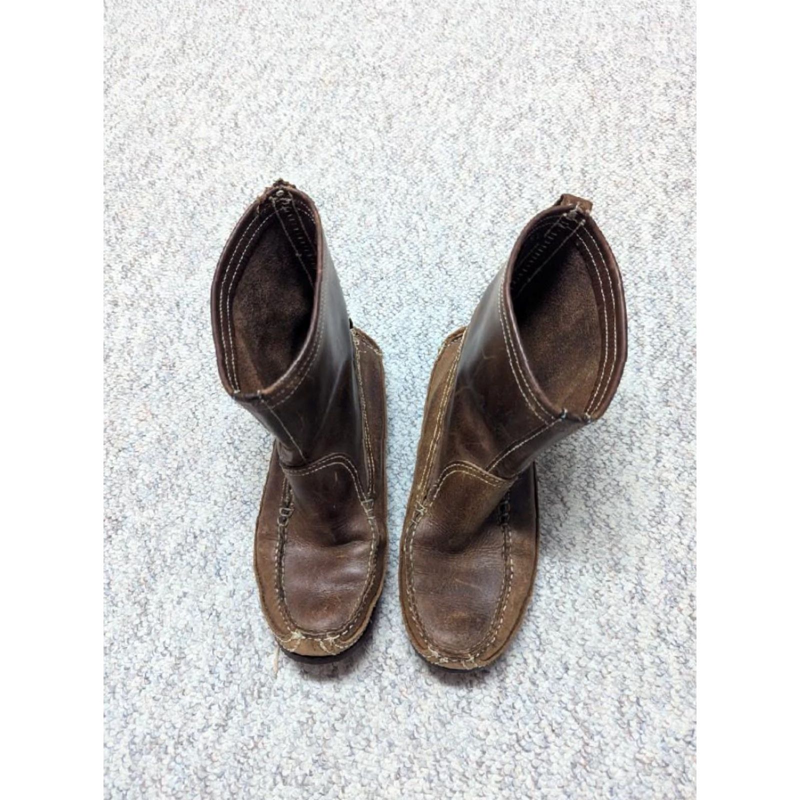 Vintage VINTAGE Bass brown leather Moccasins 9.5 mens 7.5" tall slip-on boots boots Leather Buckle accents Boot Mens 9.5 brown Leather Size US 10 / EU 43 - 7 Thumbnail