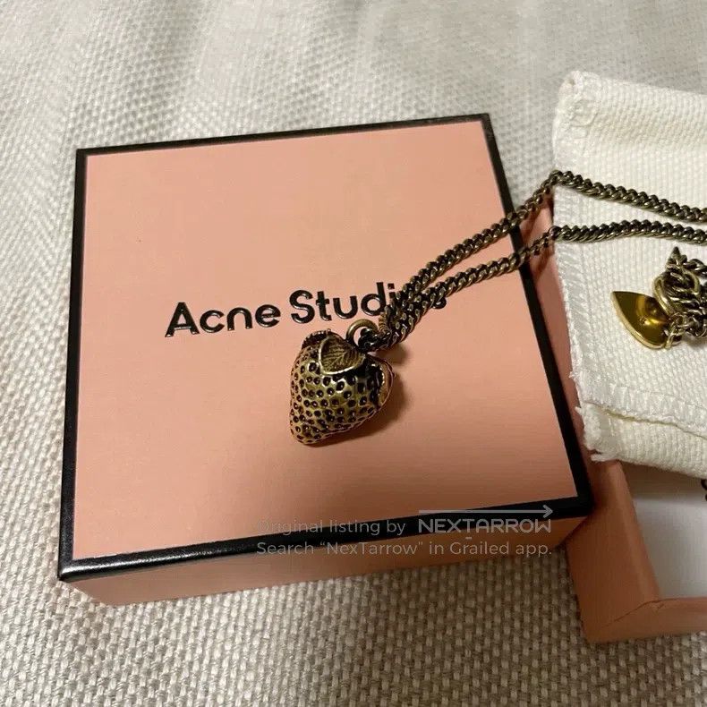 Acne Studios Acne Studios Strawberry Embellished Necklace Size ONE SIZE - 4 Thumbnail