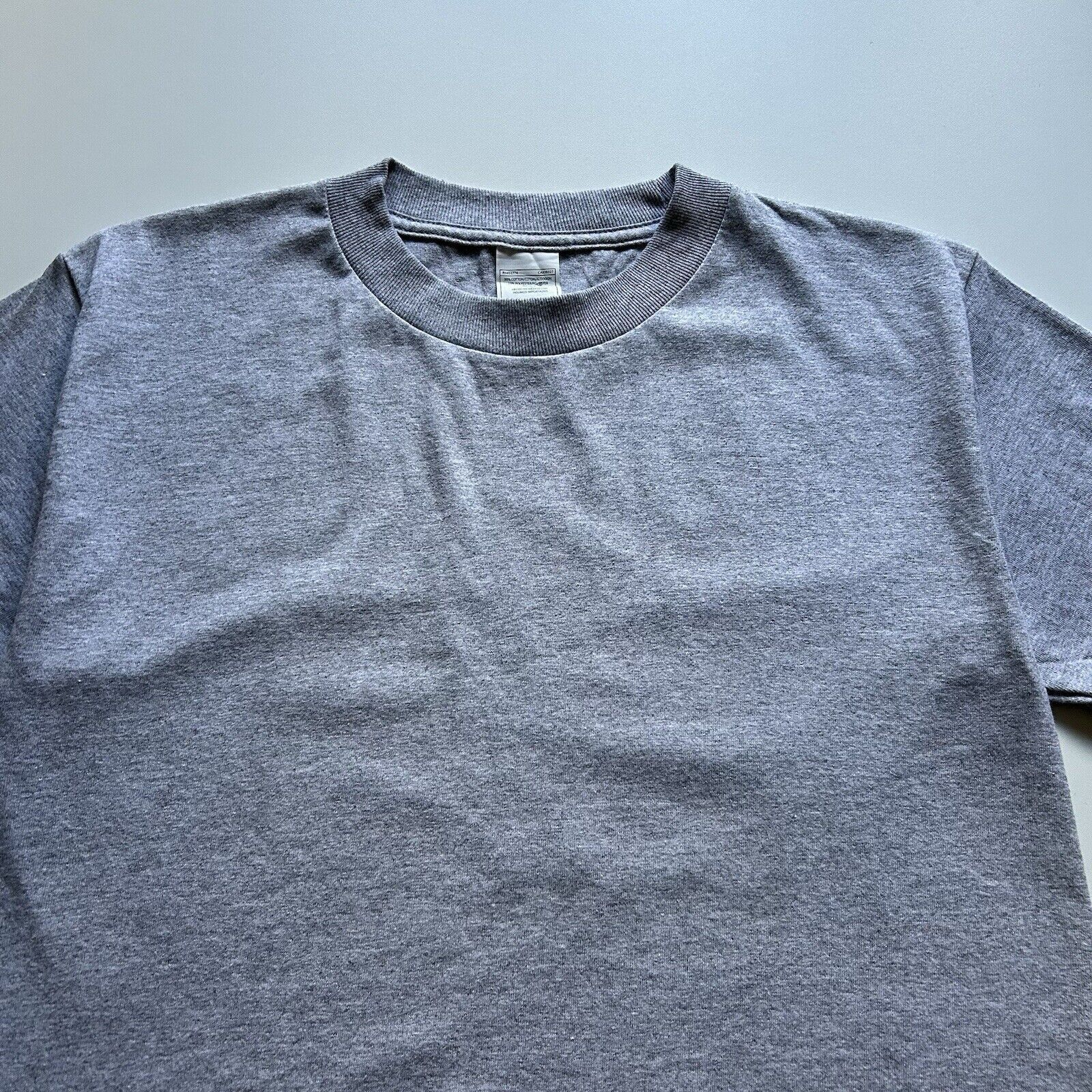 Vintage Vintage Y2K Blank Gray Basic T Shirt Men's Small Cotton Rare Size US S / EU 44-46 / 1 - 2 Thumbnail