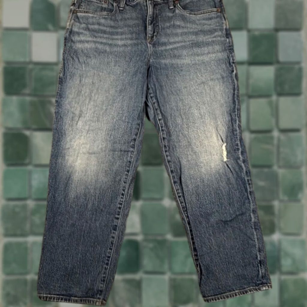 J.Crew J. Crew Jeans Boyfriend Relaxed Medium Wash Distressed Cropped Denim Slim Anklet? Size 24" / US 00 / IT 34 - 1 Thumbnail