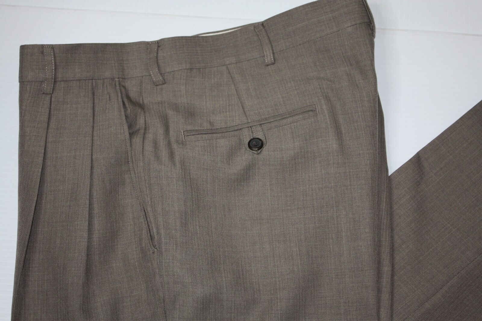Haggar Haggar Men's Light Brown Dress Pants Trousers size W34 L29 Size 34R - 2 Thumbnail