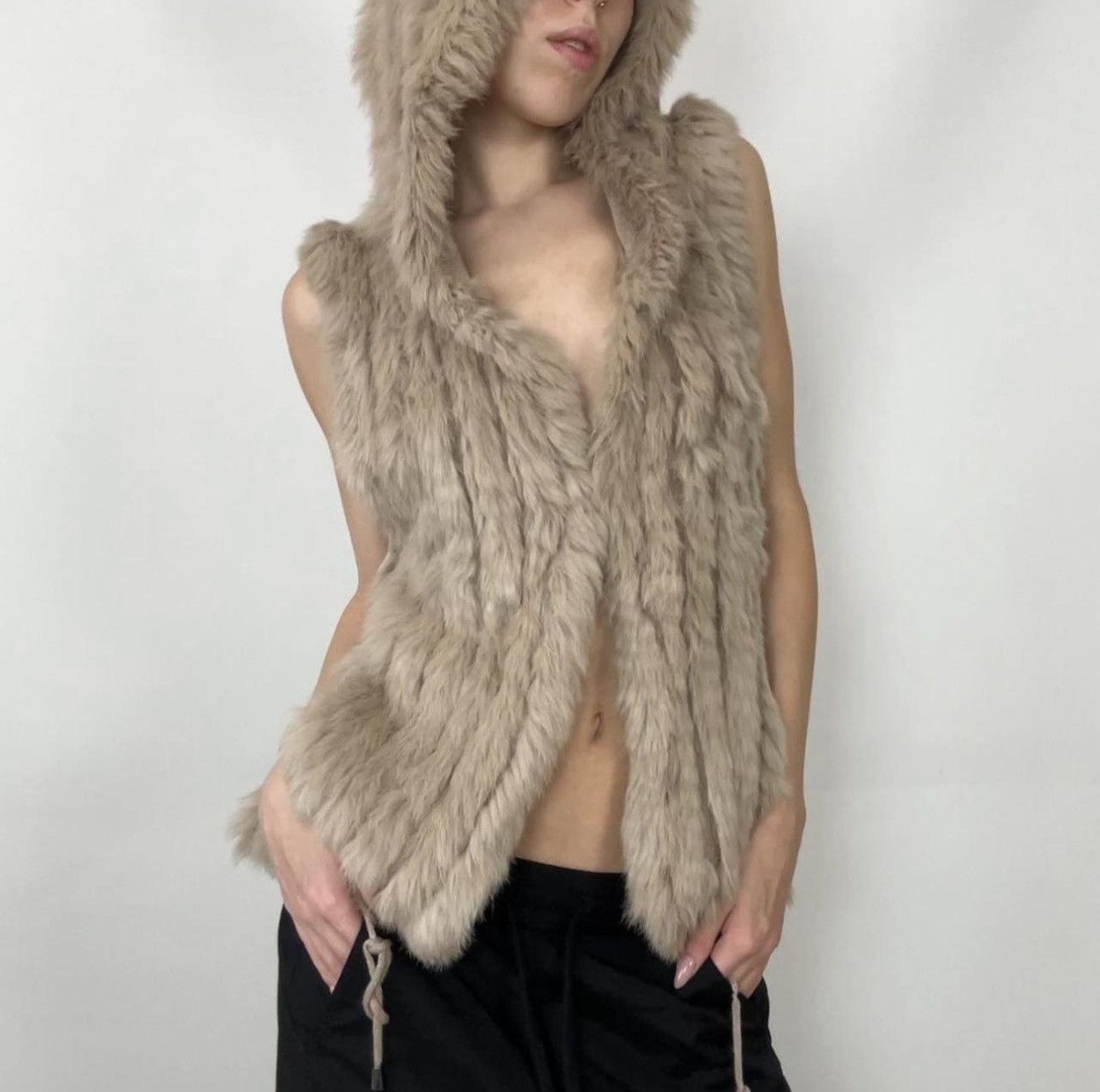 Other Stefanel rabbit fur vest size S/M with a hood Size S / US 4 / IT 40 - 9 Thumbnail