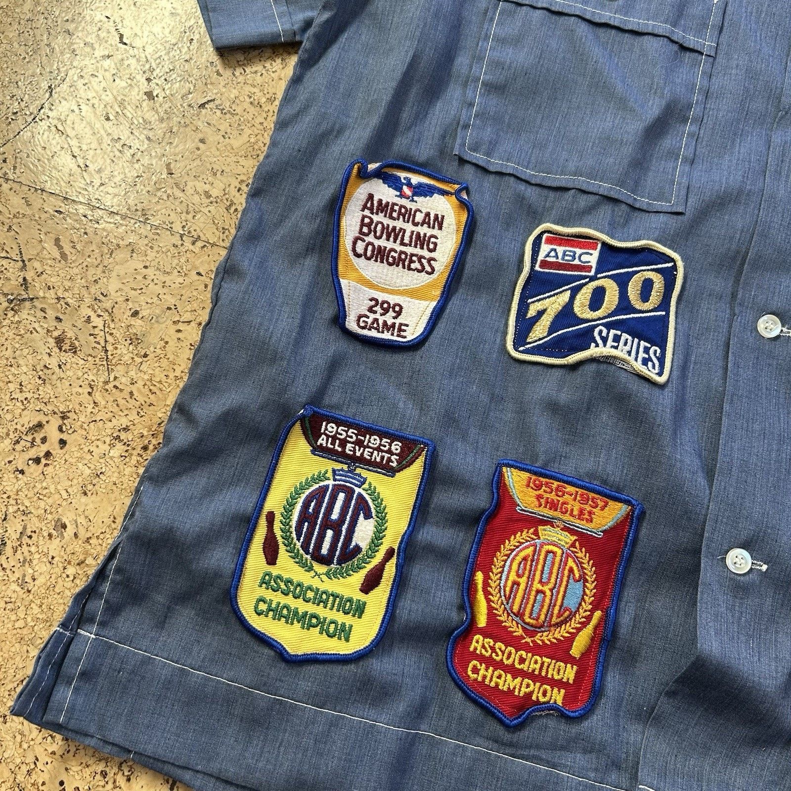 Vintage 50s Hilton Bowing Camp Collar Patches Button Up Shirt Size US M / EU 48-50 / 2 - 4 Thumbnail