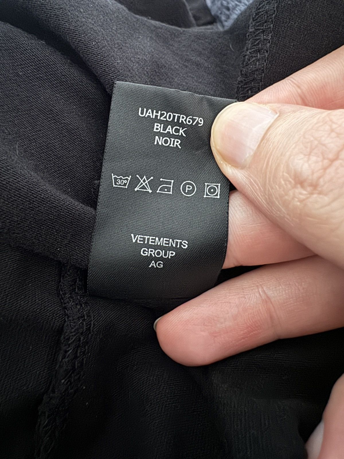 Vetements Vetements AW19 Swine Flu T-shirt Runway Version Size US M / EU 48-50 / 2 - 7 Thumbnail