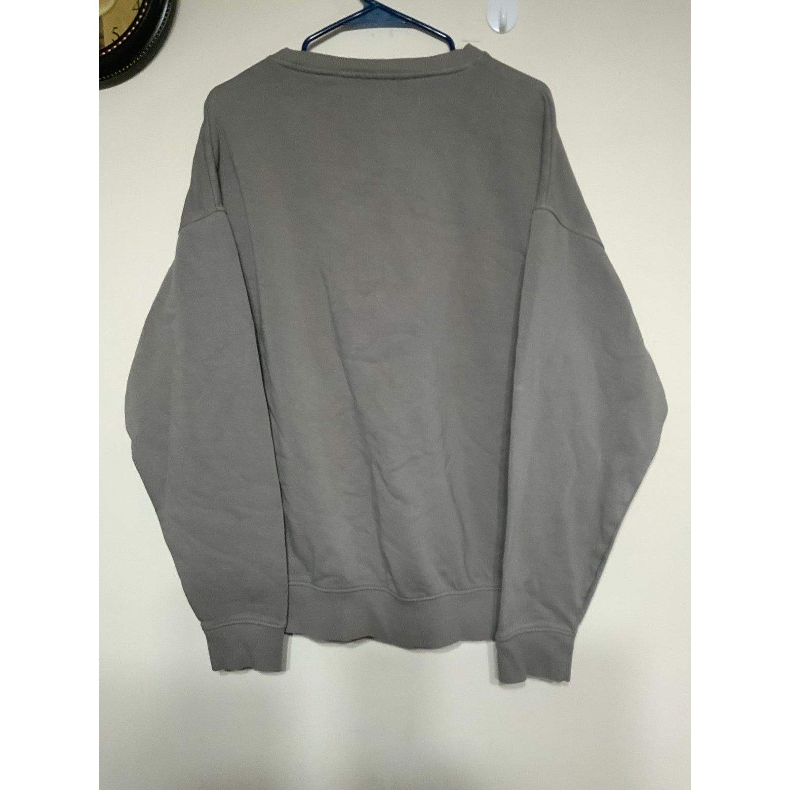 New Look New Look - Men's Hoodie with Tiny Rose Embroidery - USED Size US L / EU 52-54 / 3 - 2 Thumbnail