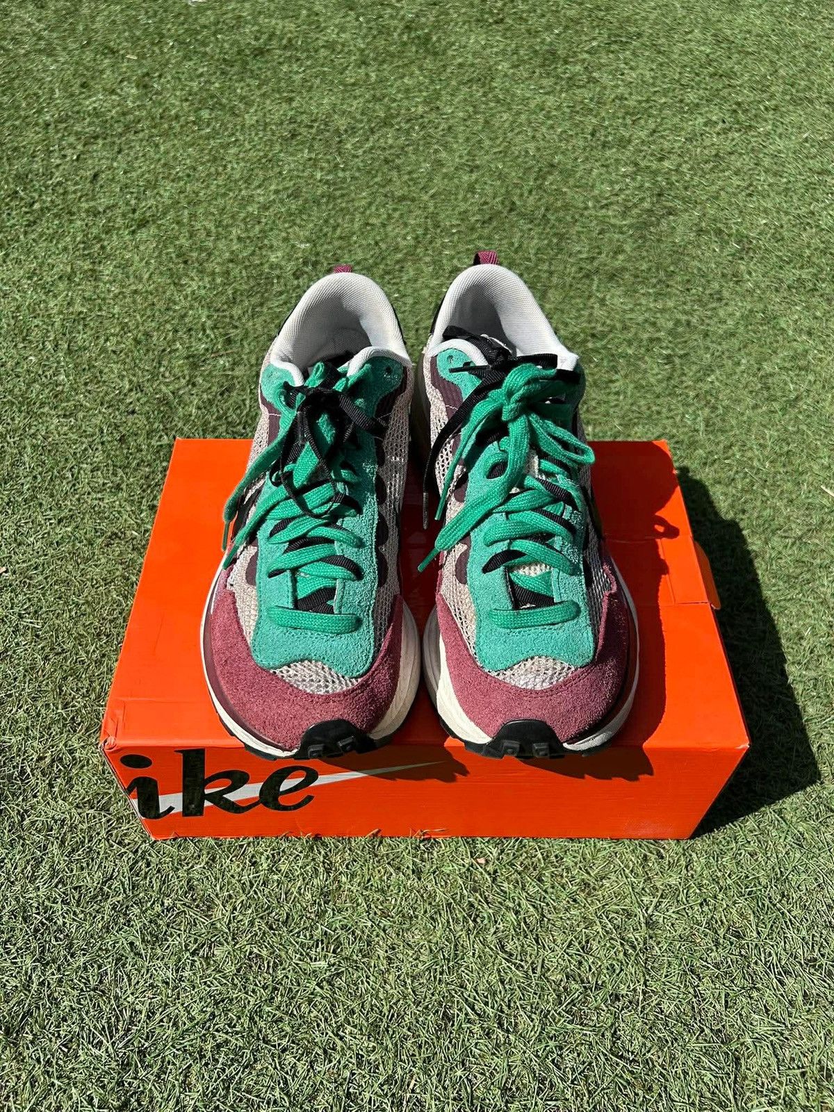 Nike × Sacai Nike Sacai Vaporwaffle Villain Red sneakers Size US 10 / EU 43 - 5 Thumbnail