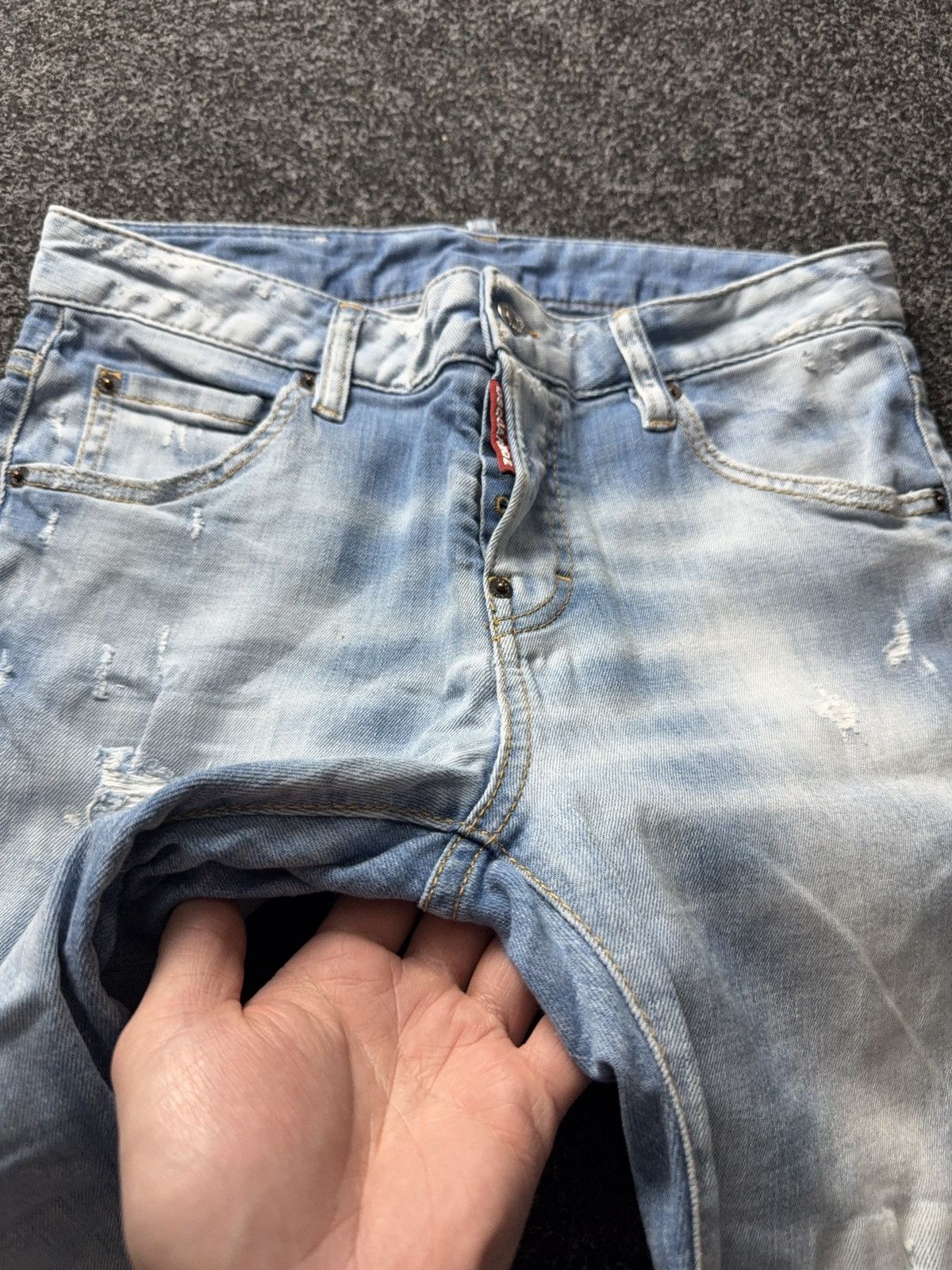 Dsquared2 00s Dsquared2 Distressed Light Wash Denim Jeans Size 38 Size 26" / US 2 / IT 38 - 12 Thumbnail