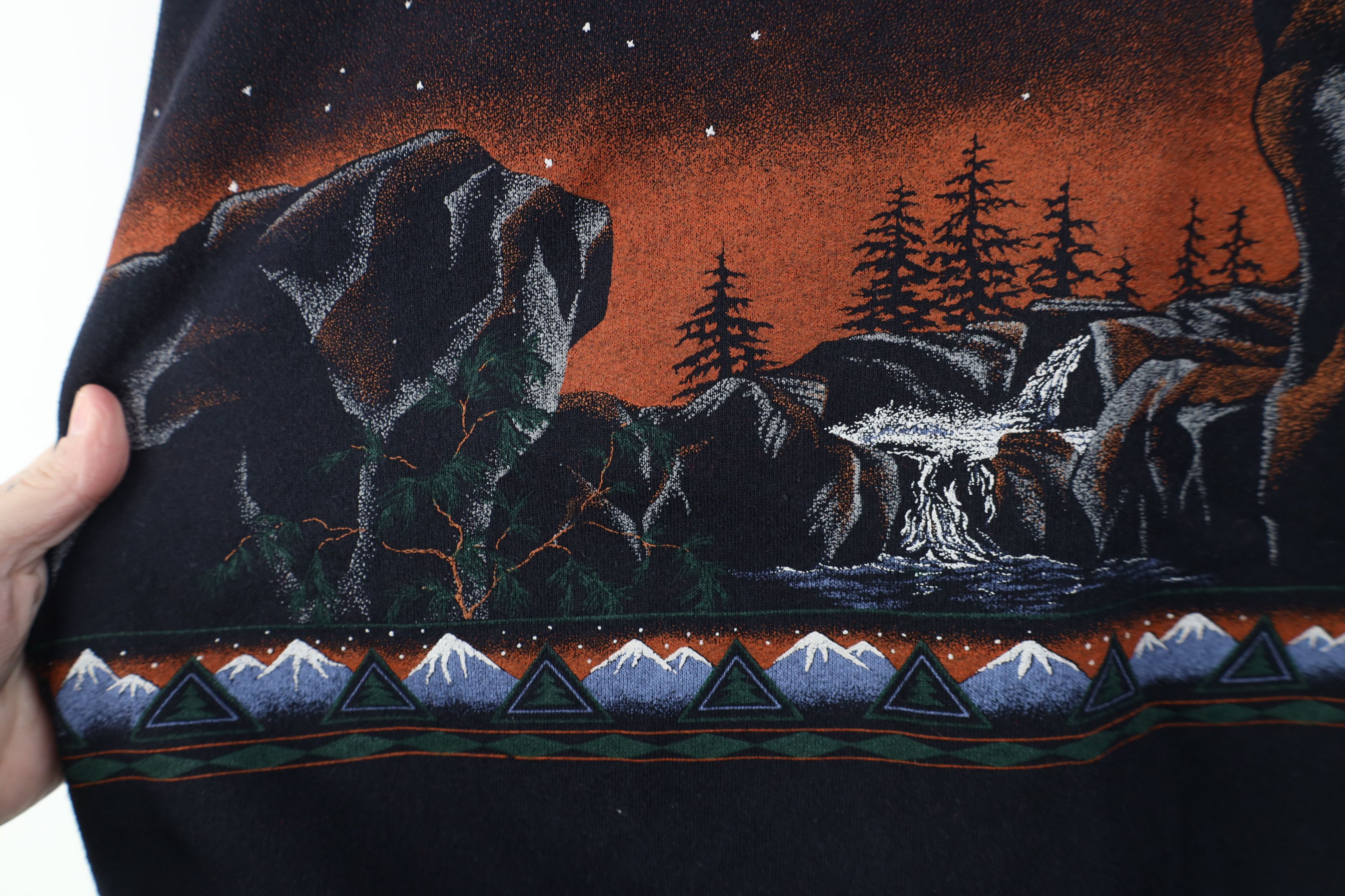 Vintage Vuntage 90s Streetwear Mountain Over Print Sweatshirt USA Size XXL / US 16-18 / IT 52-54 - 5 Thumbnail