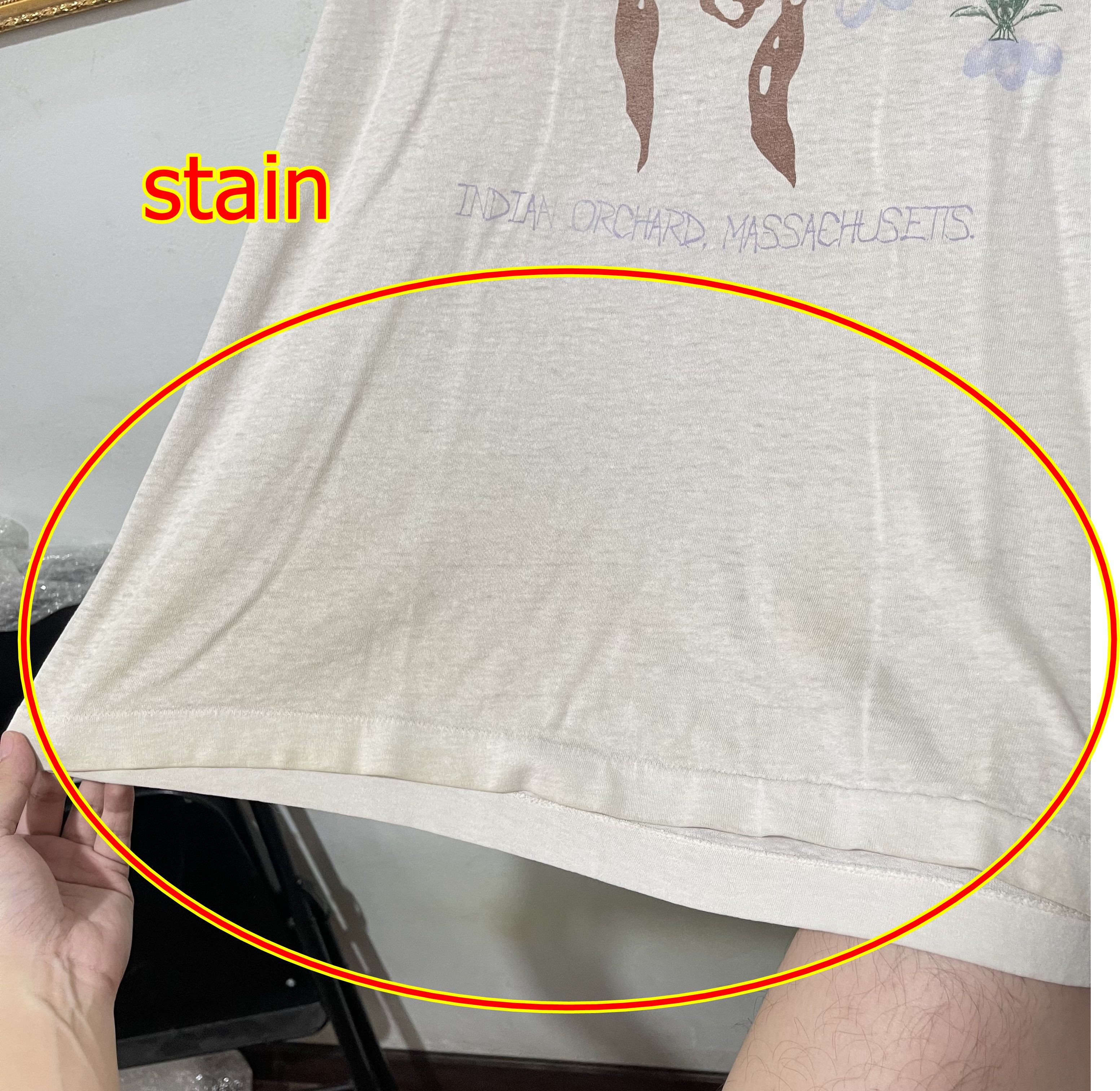 Vintage Vintage 90s Indian Orchard Massachusetts T-Shirt Size US XL / EU 56 / 4 - 8 Thumbnail