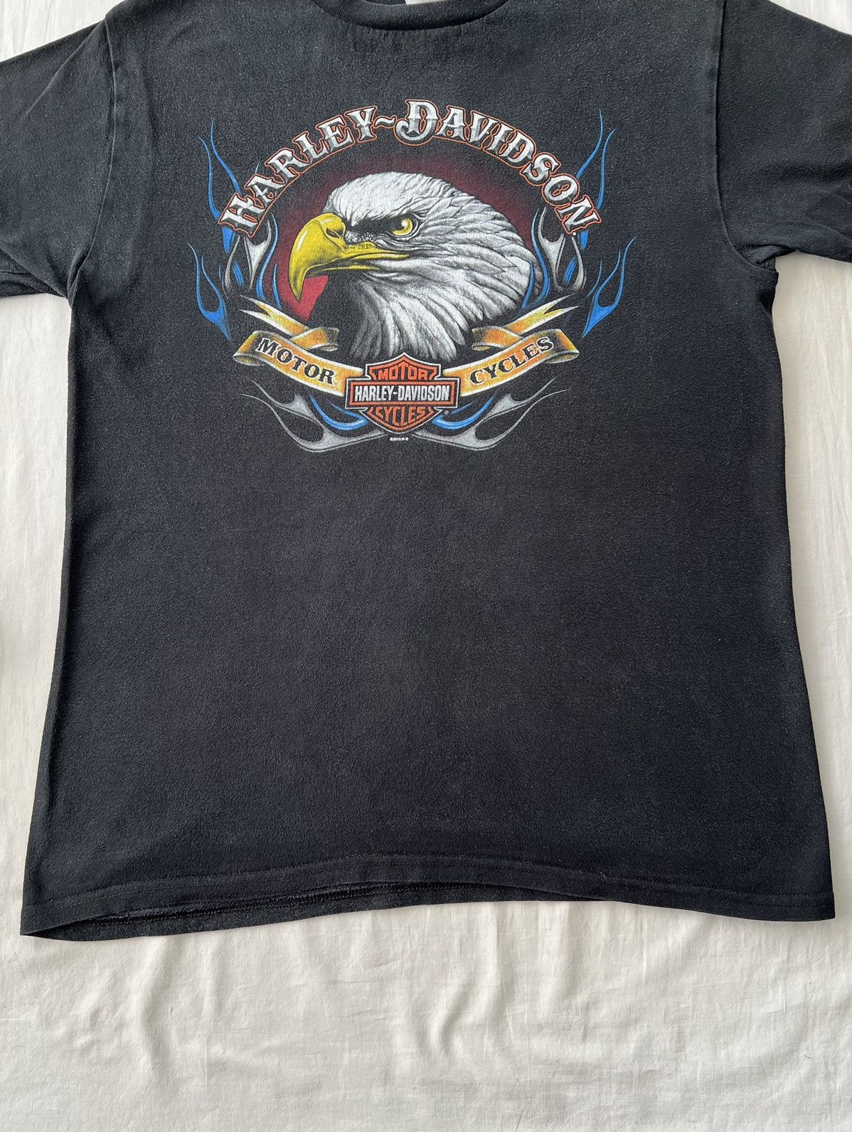 Harley Davidson Vintage 2013 Harley Davidson Eagle Fire Flame Black T-shirt Size US L / EU 52-54 / 3 - 6 Thumbnail