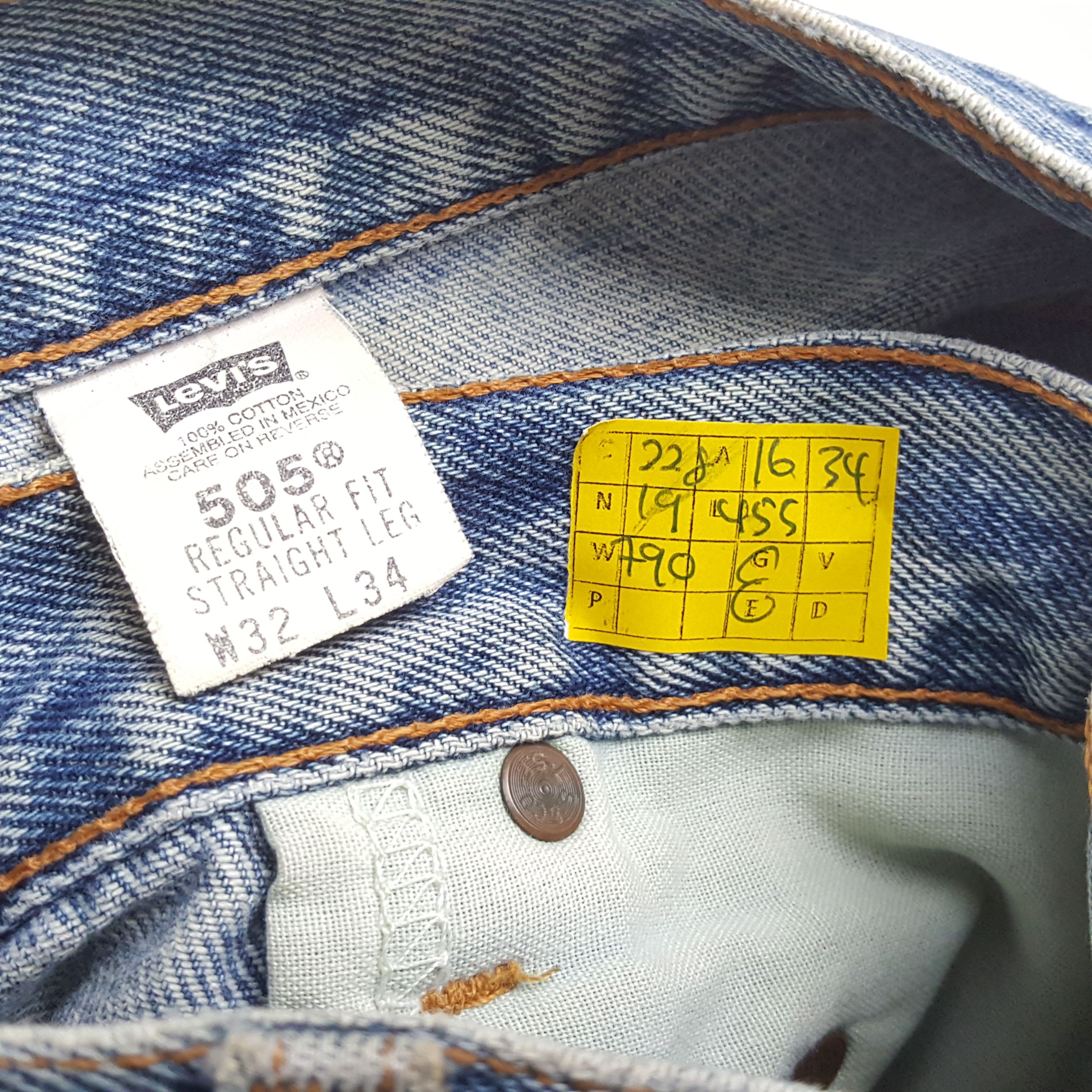 Levi's × Levi's Vintage Clothing × Vintage Vintage LEVI'S Kurt Cobain Distressed Style Jeans Size US 32 / EU 48 - 13 Thumbnail
