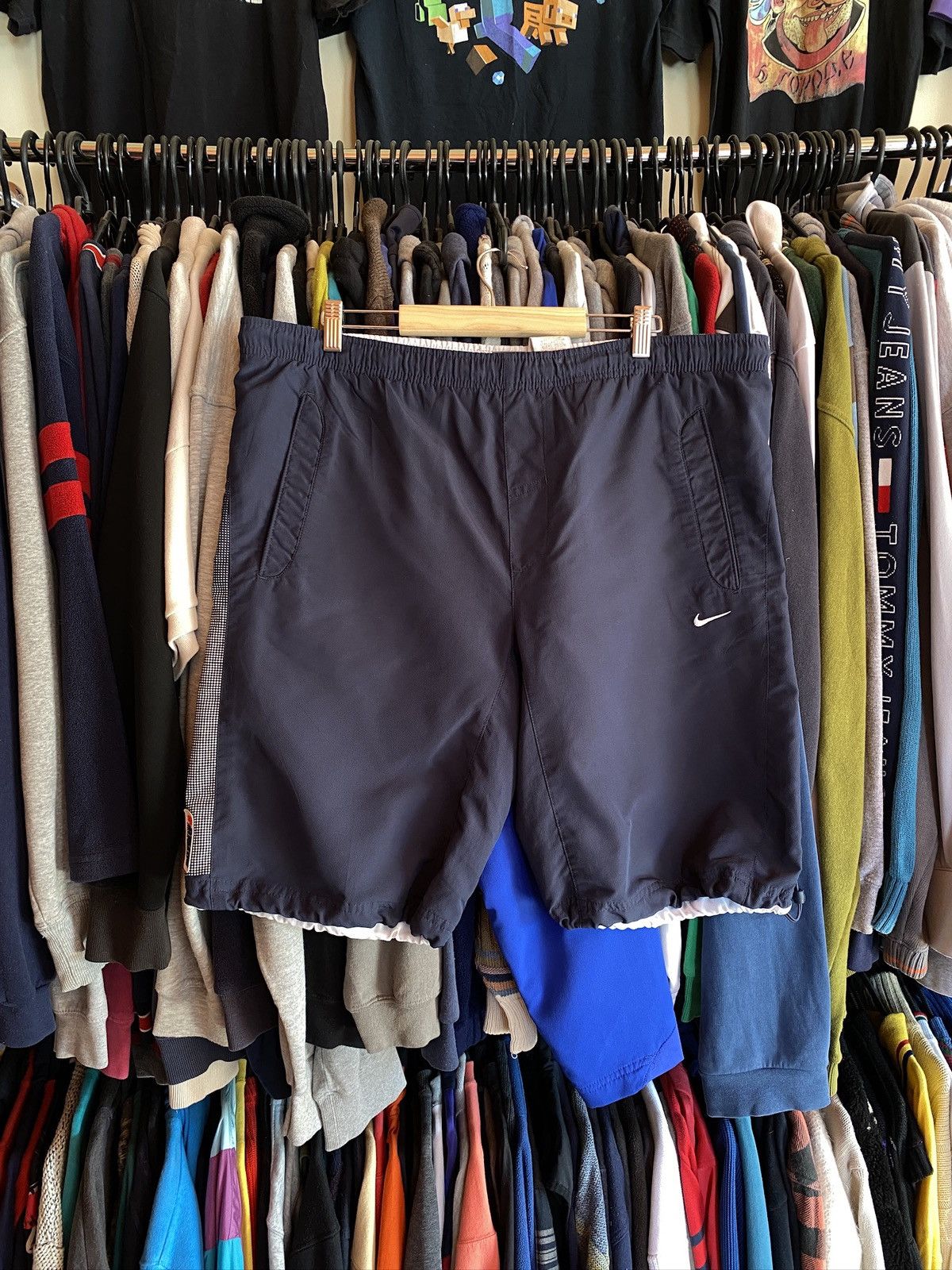 Nike VINTAGE NIKE ATHLETIC SHORTS Y2k Size US 34 / EU 50 - 1 Thumbnail