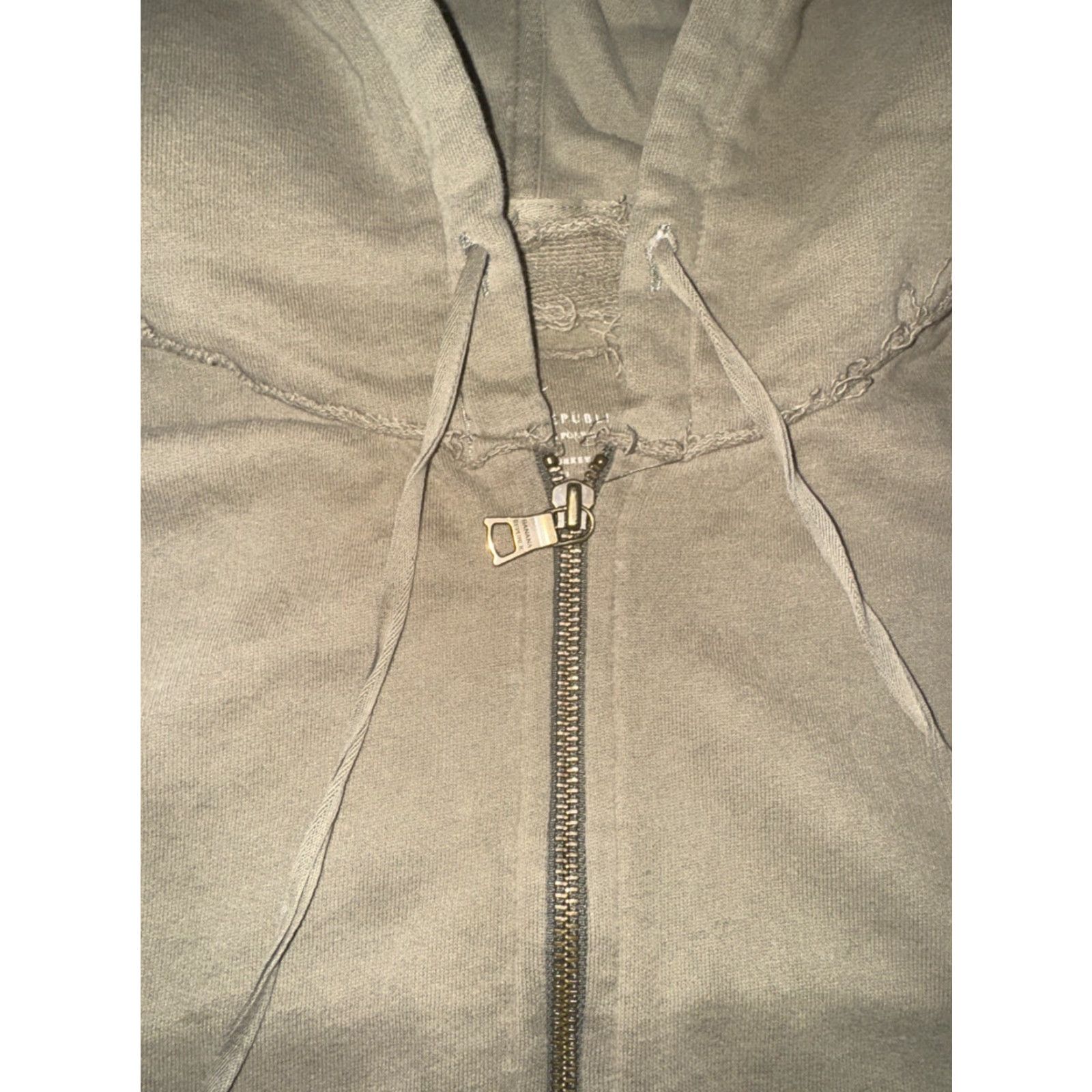 Banana Republic VINTAGE Banana Republic Full Zip Hoodie Mens Large Taupe Brown Distressed Grunge 22x22 Cotton Zip Hooded Pockets All Seasons Size US L / EU 52-54 / 3 - 3 Thumbnail