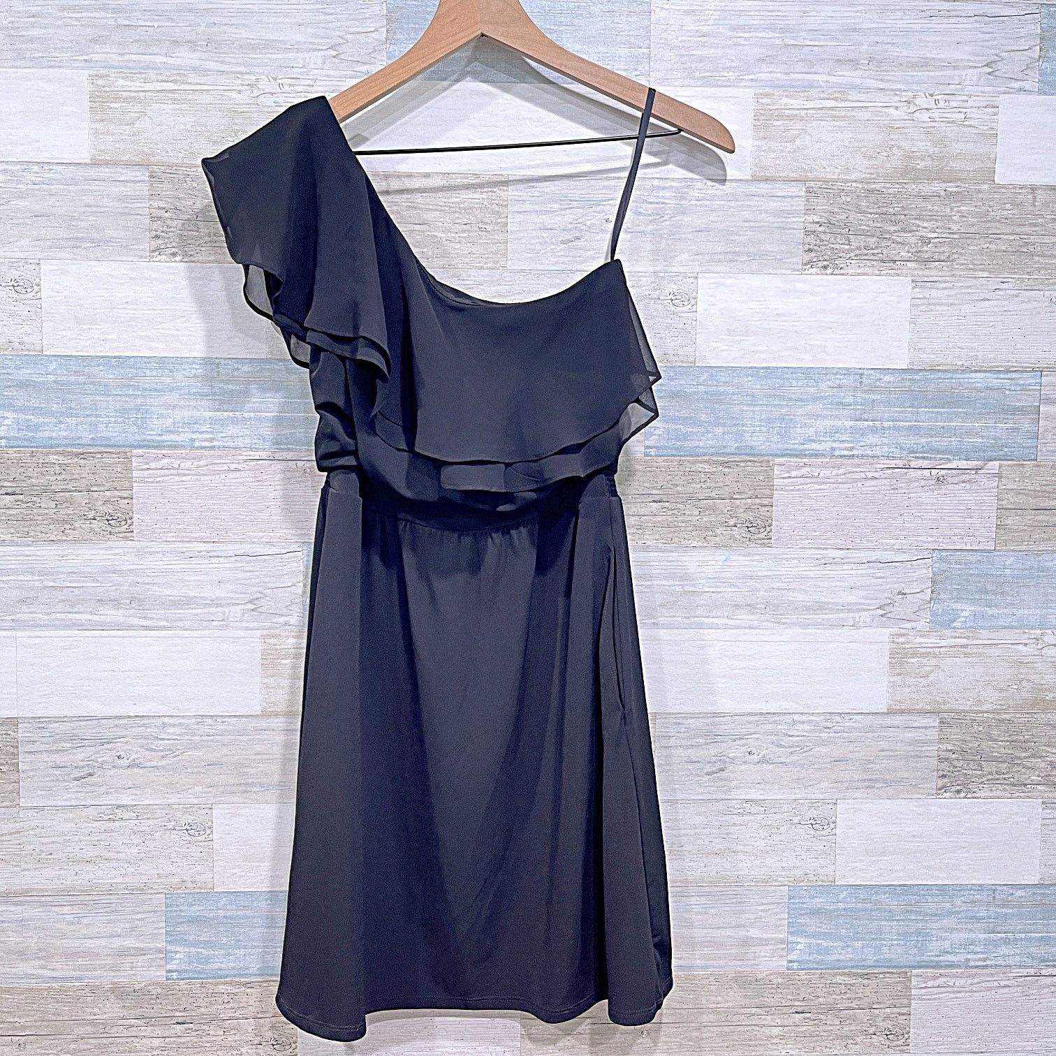 White House Black Market White House Black Market One Shoulder Ruffle Dress Womens 2 Size XS / US 0-2 / IT 36-38 - 1 Thumbnail