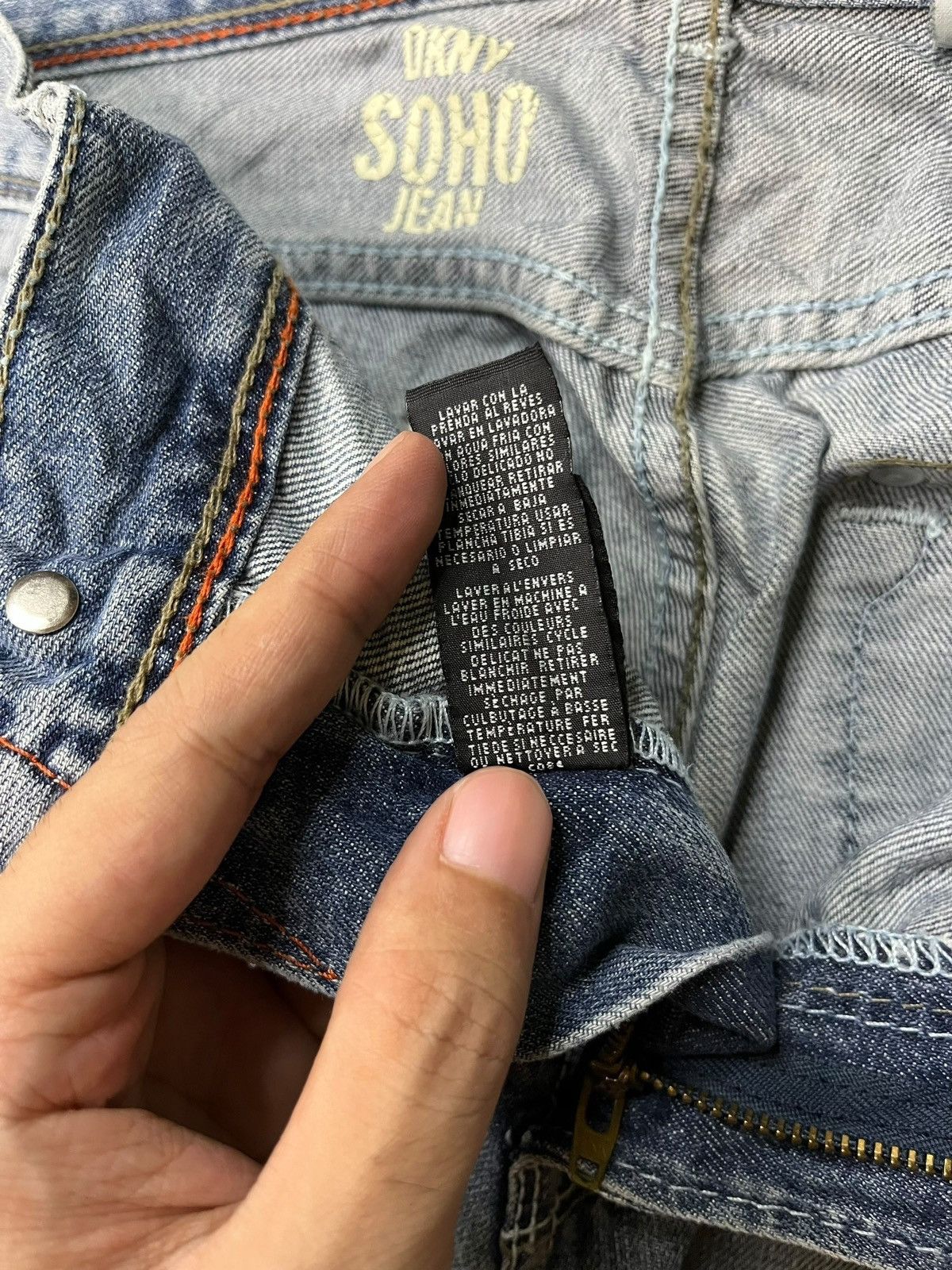 DKNY × Japanese Brand Vintage Dkny Faded Wash Distressed Style Baggy Jeans Size US 33 - 14 Thumbnail