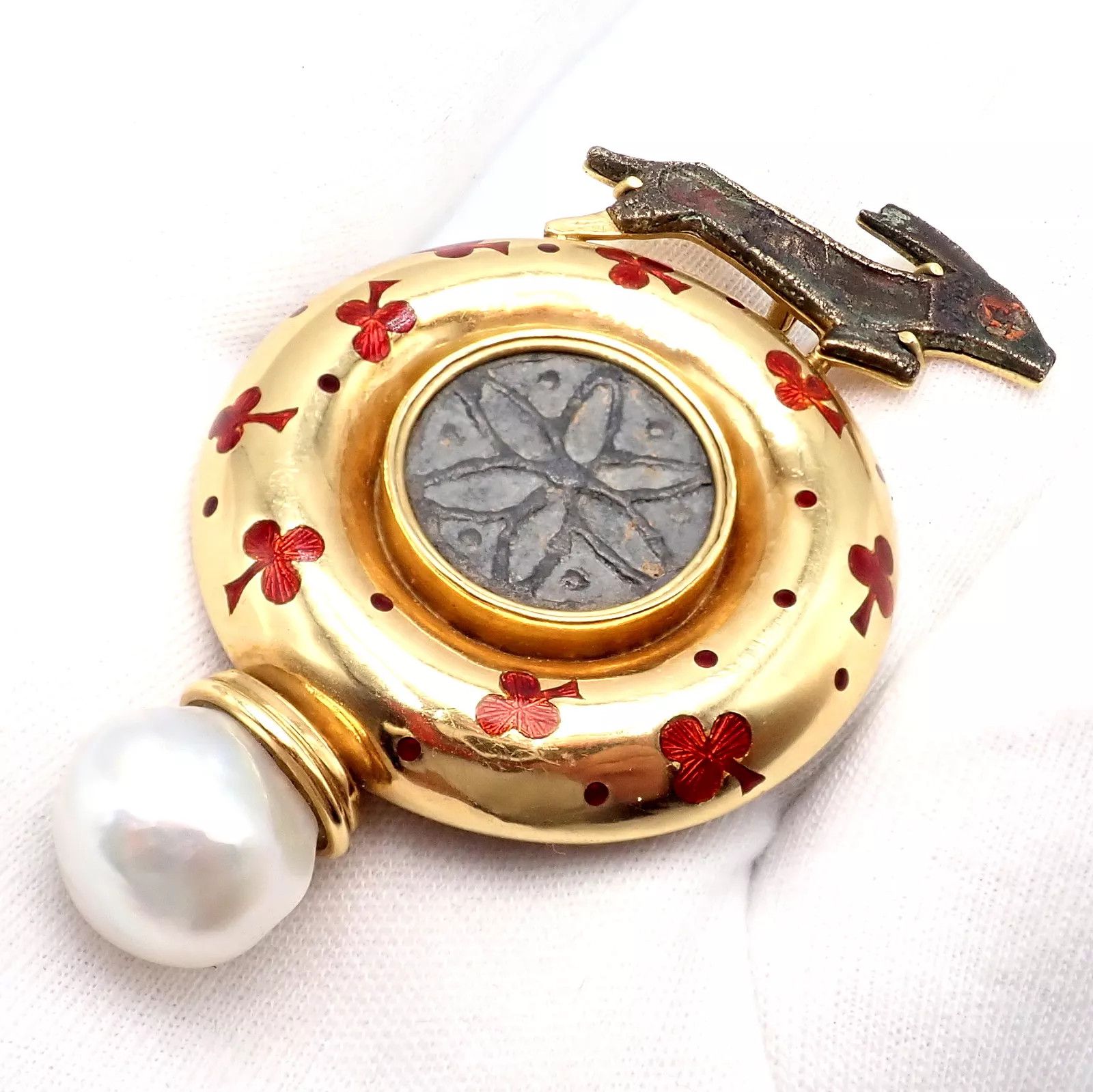 Vintage Vintage Elizabeth 18k Gold Pear Coin Enamel Hare Pin Brooch Size ONE SIZE - 7 Thumbnail