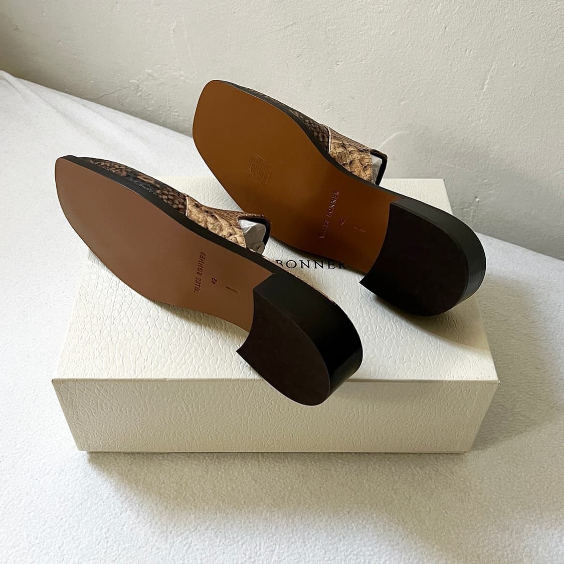 Wales Bonner Wales Bonner FW23 Python Flat Mule Size US 8.5 / EU 41-42 - 4 Thumbnail