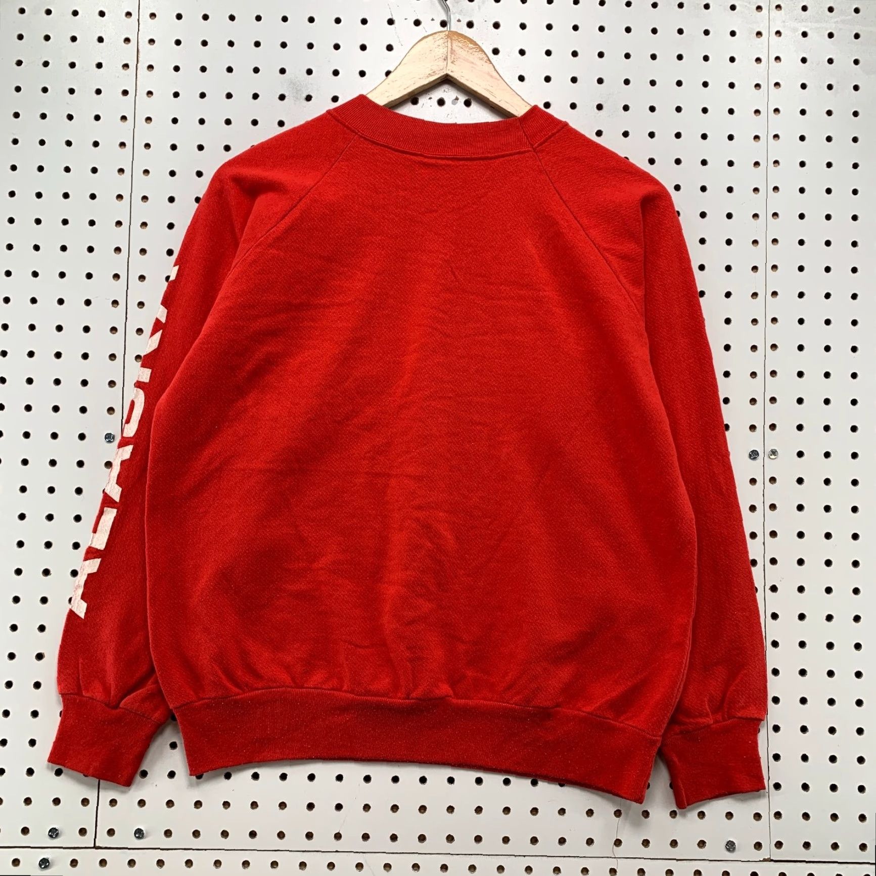 Vintage VINTAGE Alaska Nature Sweatshirt Mens Medium Red Polyester Fleece Crewneck Poly Tees USA Graphic Print Size US M / EU 48-50 / 2 - 2 Thumbnail