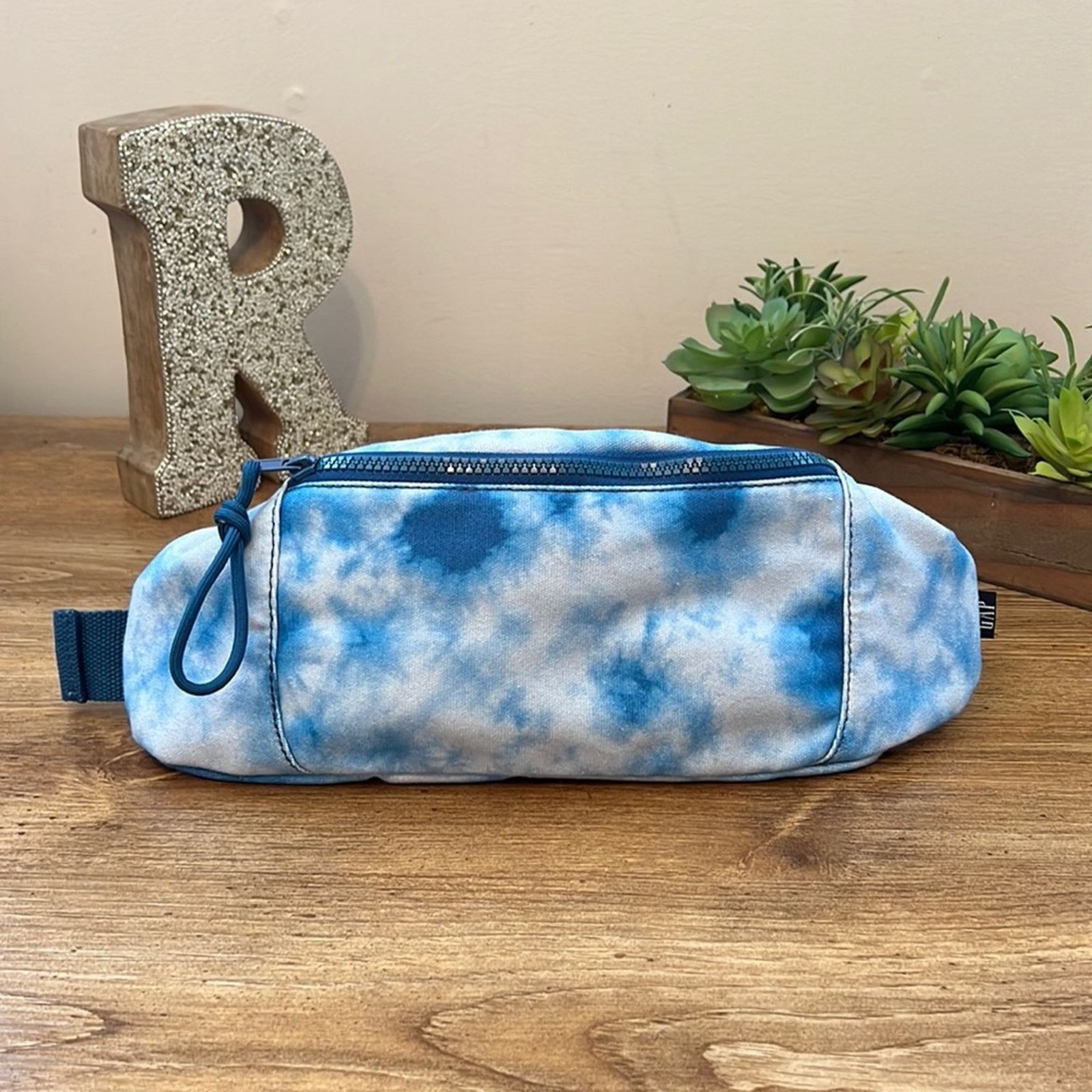 Gap Gap Blue and White Canvas Tie Dye Fanny Pack Size ONE SIZE - 1 Thumbnail