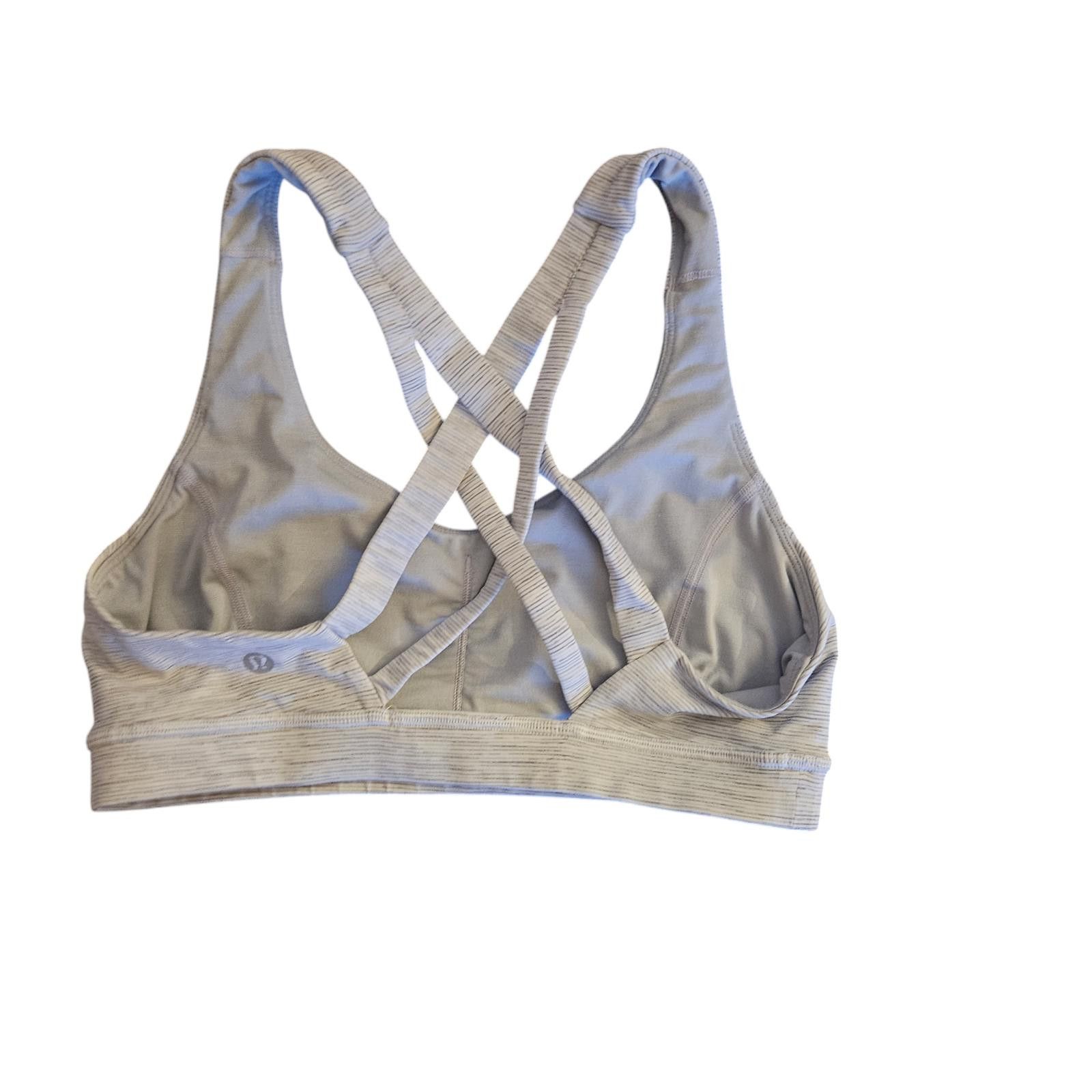 Designer Lululemon Sports Bra w? Crossback Sz 6 + Bonus Shopping Bag Size ONE SIZE - 2 Thumbnail