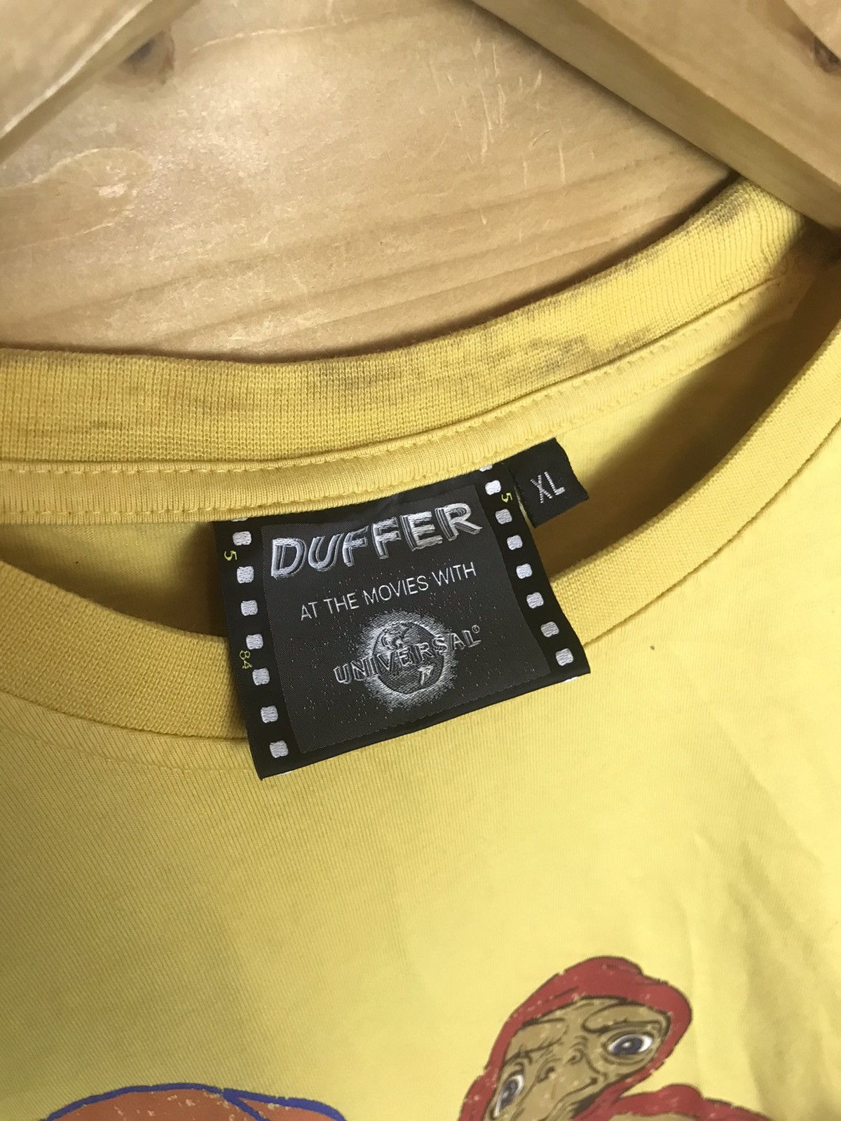Vintage Vintage Extra Terrestial Universal Studios Duffer t-shirt Size US XL / EU 56 / 4 - 6 Thumbnail
