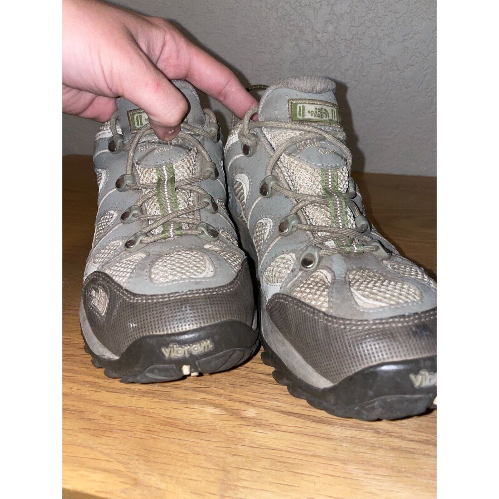 The North Face Womens The North Face Gore-Tex Shoes XCR Gray Sneakers TNF 8 Size US 8 / IT 38 - 7 Thumbnail