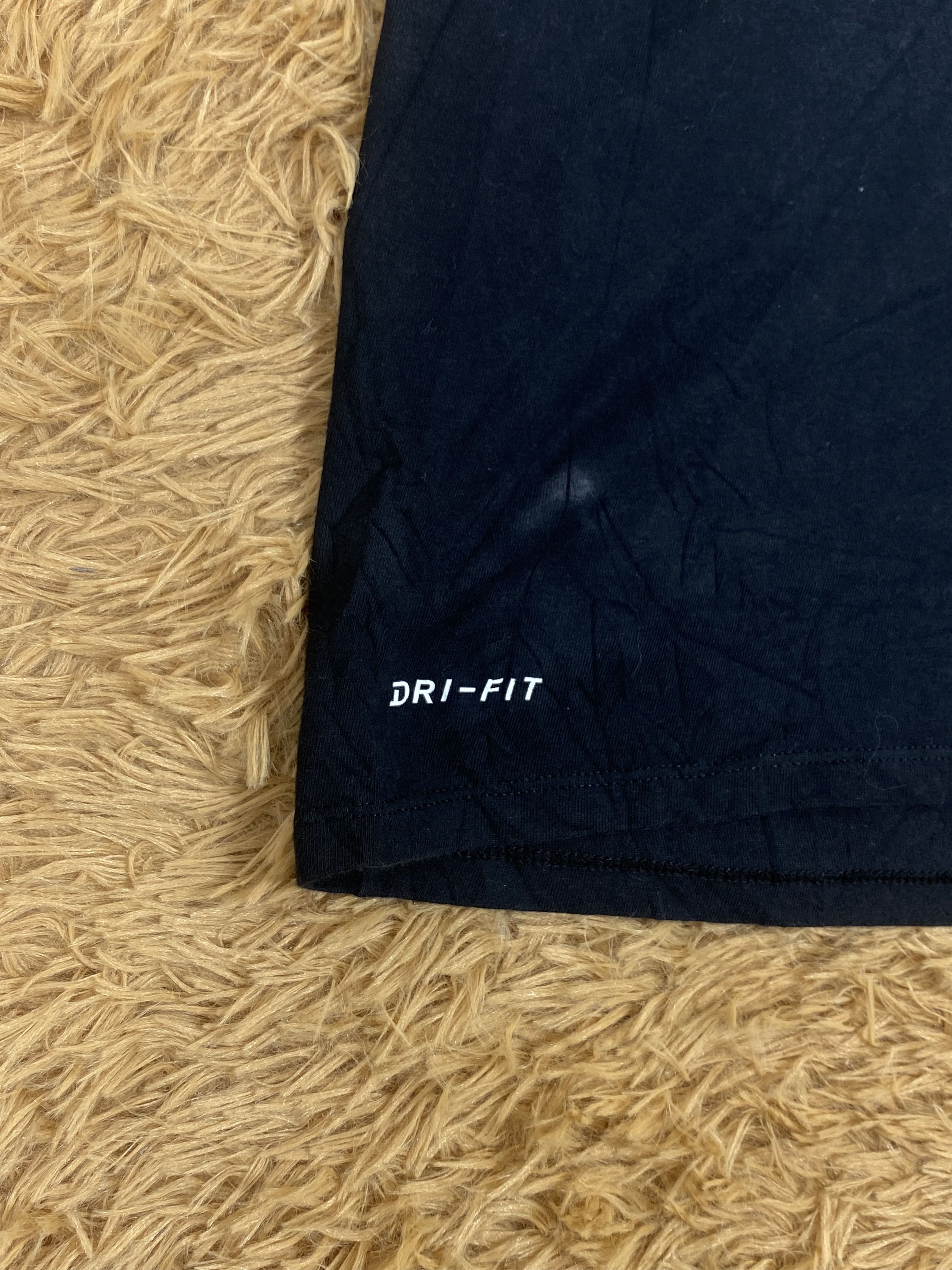 Nike Nike Y2K Tee Big Logo Swoosh T-Shirts Size US XL / EU 56 / 4 - 2 Thumbnail