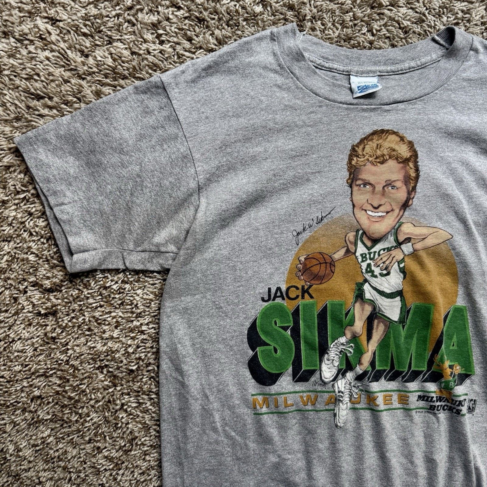 NBA × Salem Sportswear × Vintage Vintage Jack Sikma Milwaukee Bucks Caricature T-Shirt Salem Size US S / EU 44-46 / 1 - 1 Thumbnail