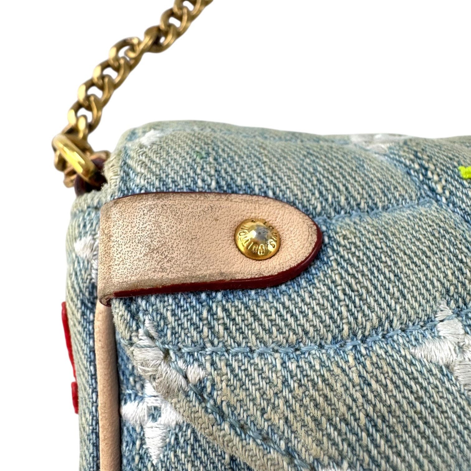 Louis Vuitton Louis Vuitton Monogram Denim New Wave Chain Pochette Size ONE SIZE - 19 Thumbnail