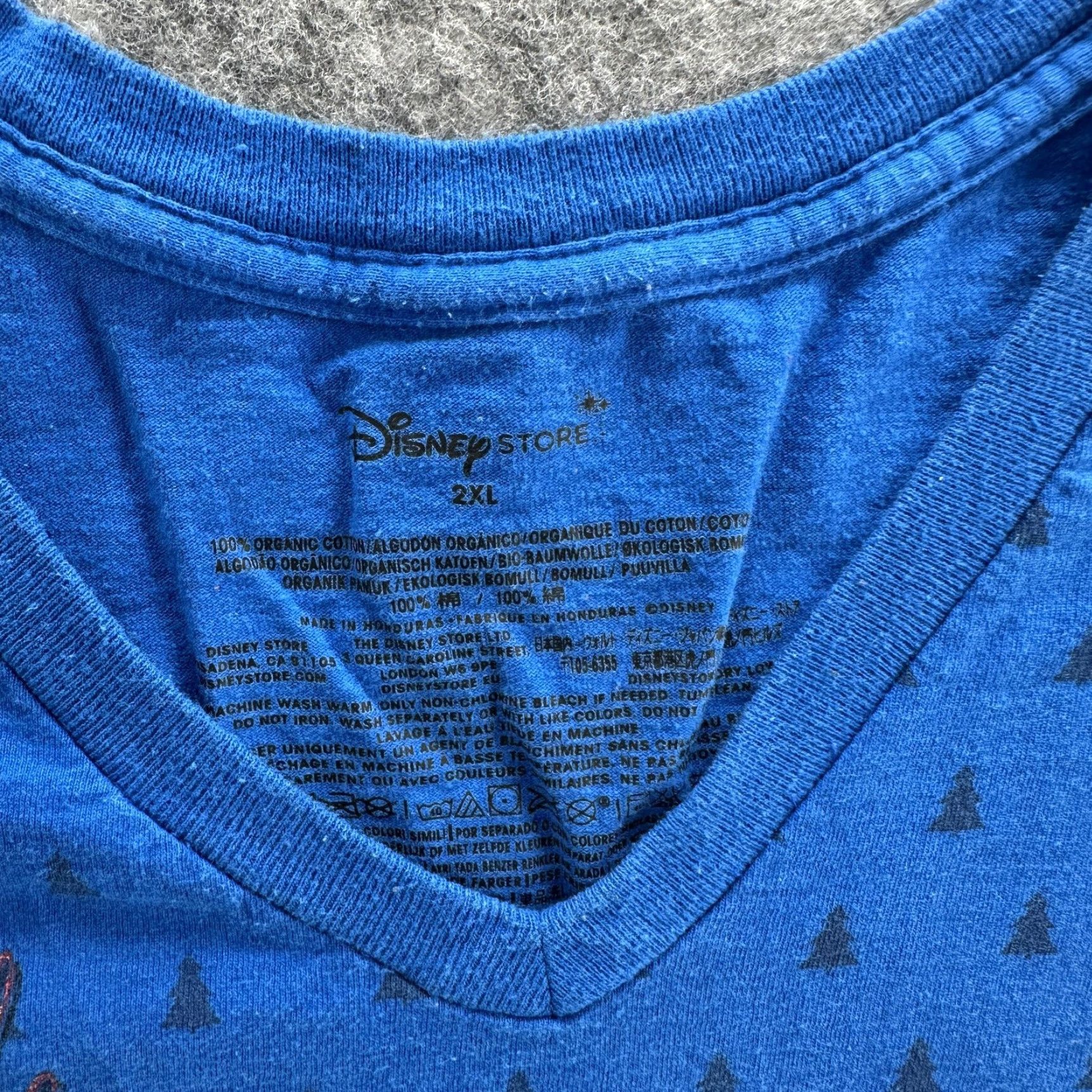 Disney VINTAGE Disney Shirt Womens 2XL Blue Minnie Mickey Christmas Tree Holiday Tee Size XXL / US 16-18 / IT 52-54 - 6 Thumbnail