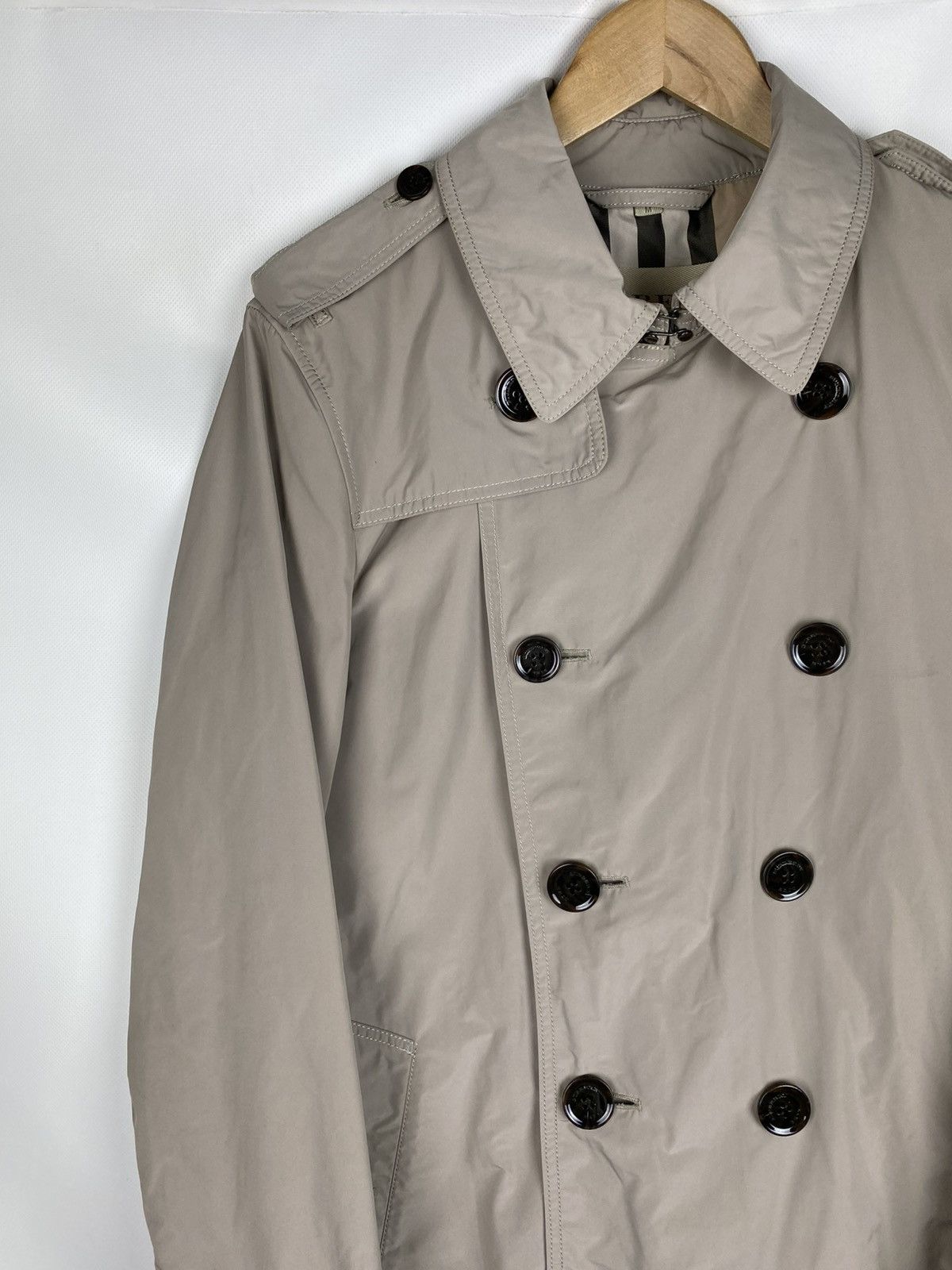 Burberry Burberry Brit nova check double breasted nylon trench coat Size US M / EU 48-50 / 2 - 2 Thumbnail
