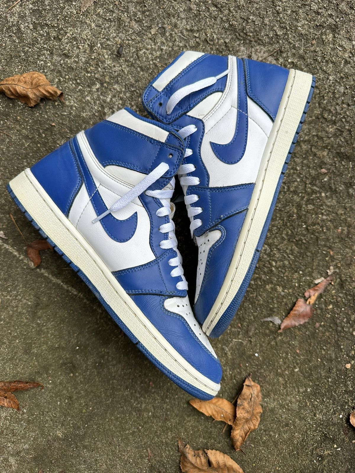 Jordan Brand Nike Air Jordan 1 Retro High OG Storm Blue size 8 Size US 8 / EU 41 - 2 Thumbnail