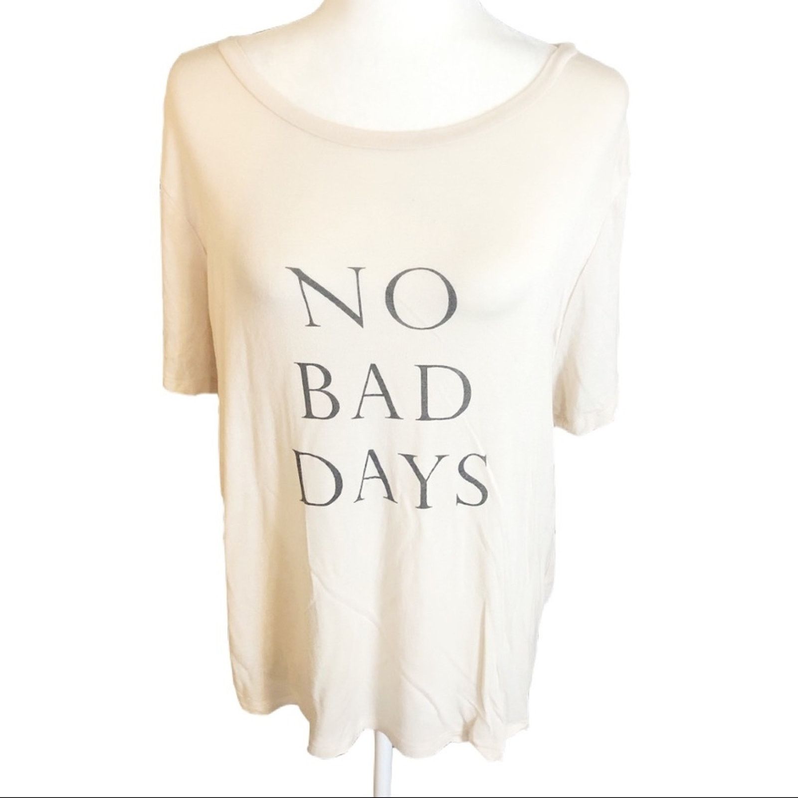 Forever 21 F21 No Bad Days Plus Tee 0X Size XL / US 12-14 / IT 48-50 - 1 Thumbnail