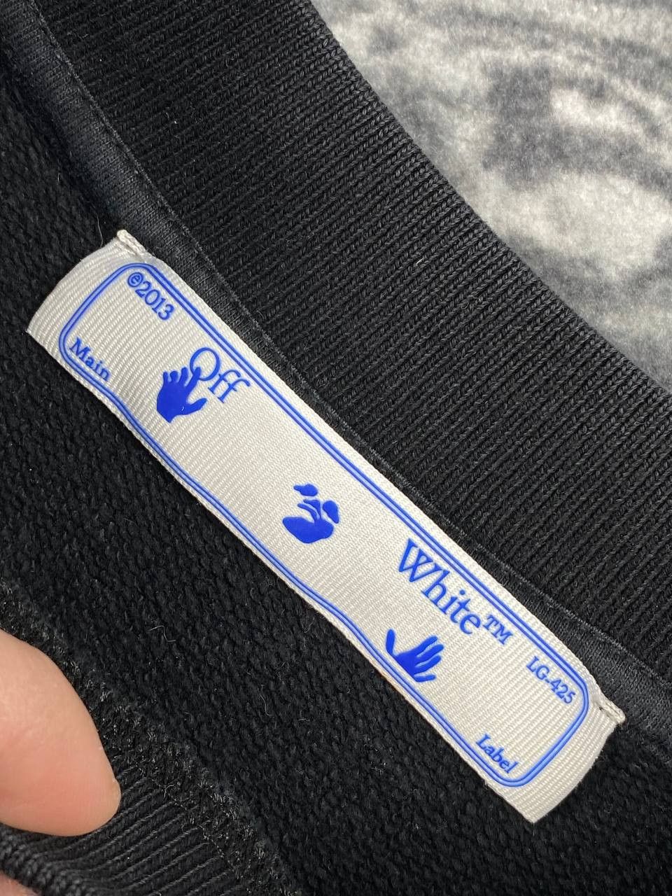 Off-White Off-White Degrade Arrow Slim Crewneck Sweatshirt Big Logo Size US S / EU 44-46 / 1 - 12 Thumbnail
