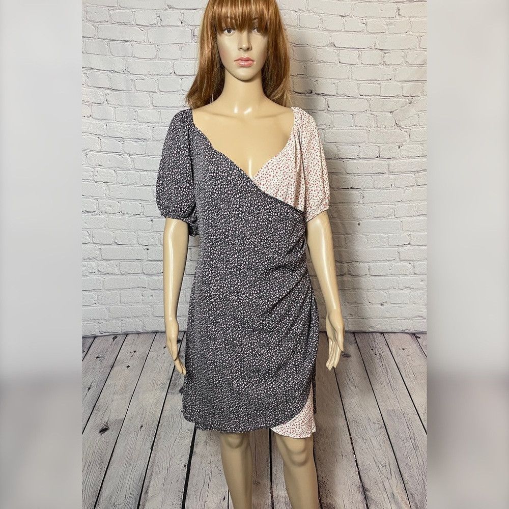 Other NWT New Missguided Mix Print Wrap Floral Short Sleeve Dress Size XL / US 12-14 / IT 48-50 - 2 Thumbnail