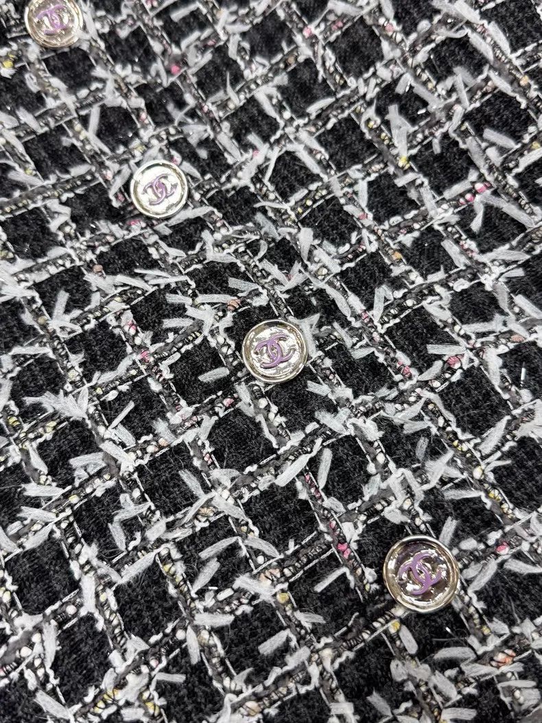 Chanel Chanel 23A Handicraft Workshop Series Black and White Colo Size XXS / US 00 / IT 34 - 4 Thumbnail