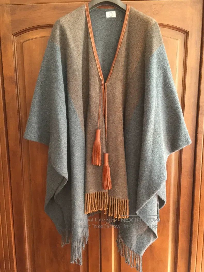 Hermes Hermes Wool Cloak Size M / US 6-8 / IT 42-44 - 1 Thumbnail