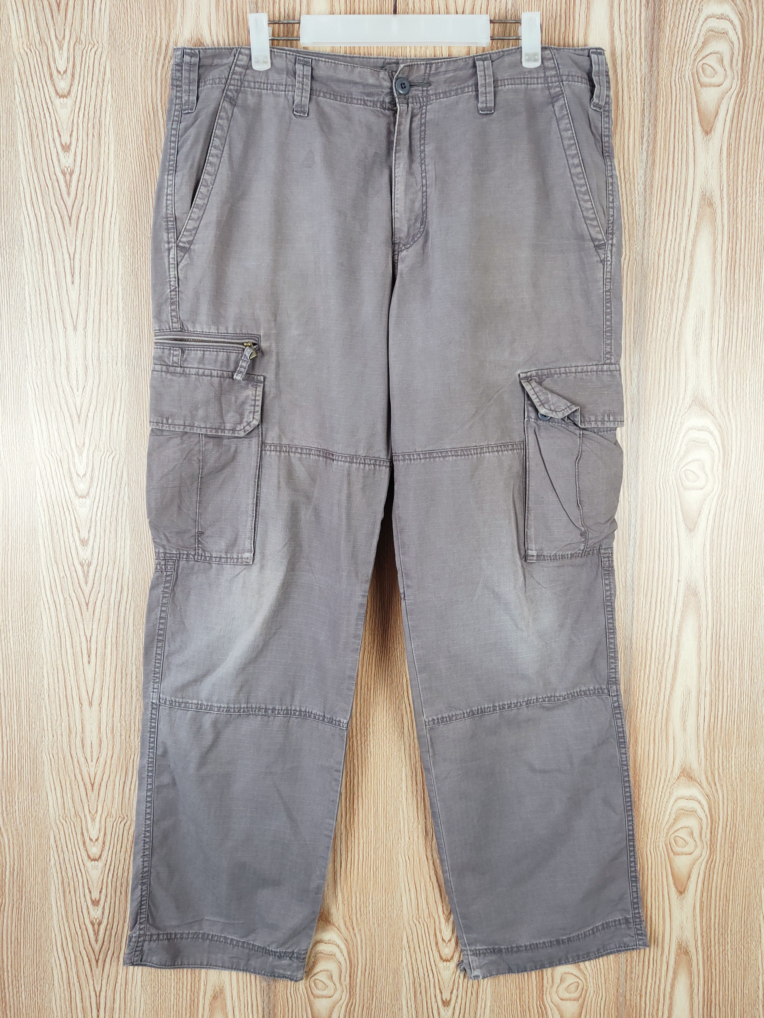 COOL FADED 🤘🤩Uniqlo Dark Gray Multipocket Cargo Pants