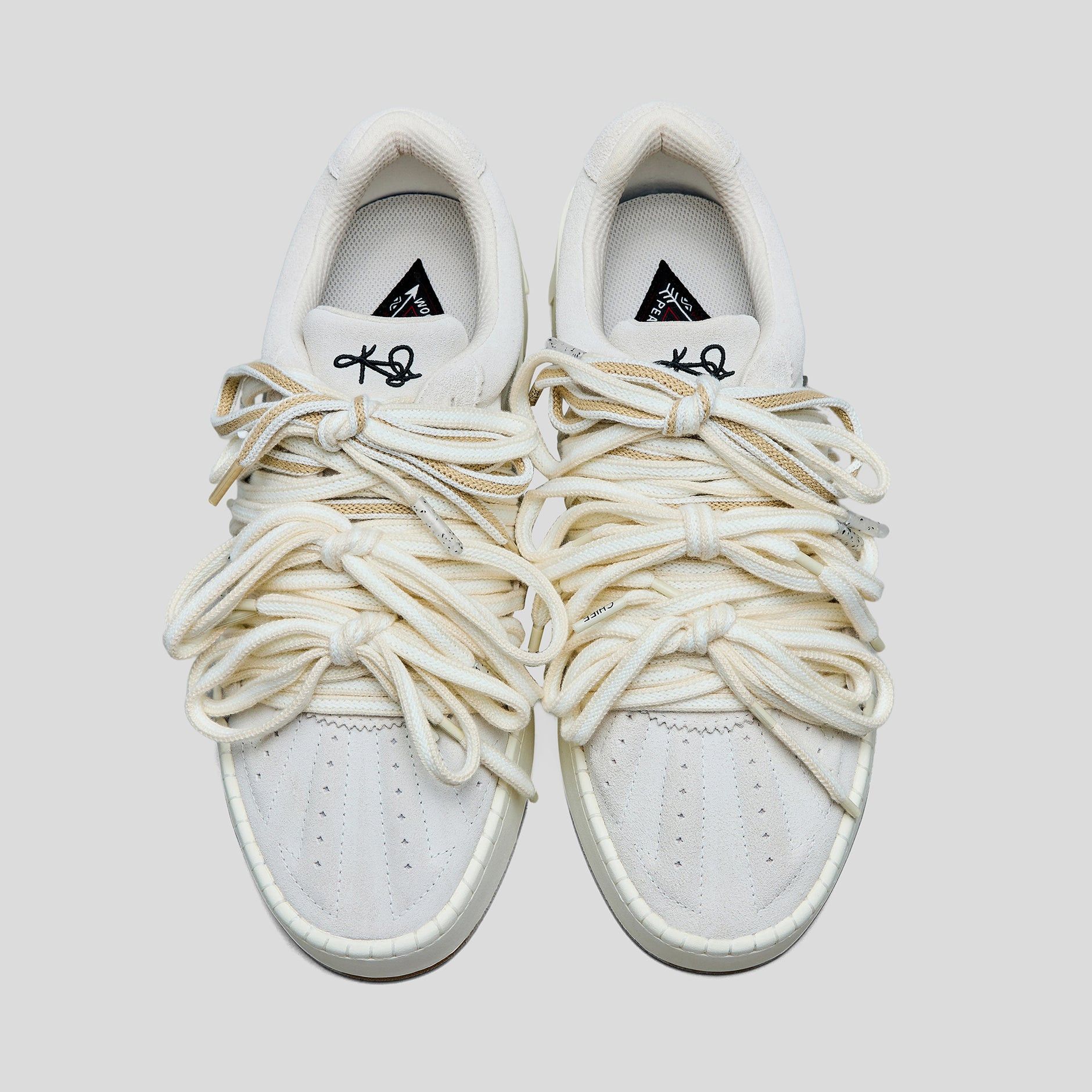 Other Kyrie Irving x Anta Kai Hela Roots Size US 9.5 / EU 42-43 - 2 Thumbnail