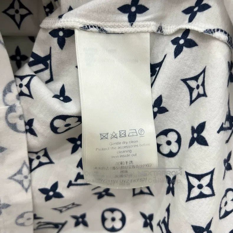 Louis Vuitton Louis Vuitton Old flower full print logo neckline chain sh Size US S / EU 44-46 / 1 - 6 Thumbnail