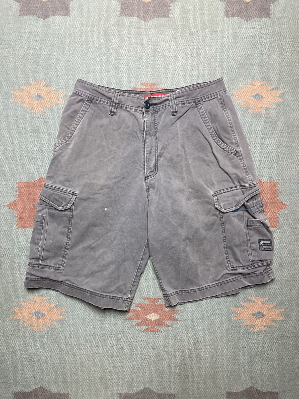 UNIONBAY × Vintage y2k Union bay cargo shorts wide leg baggy skater utility 33 Size US 33 - 1 Thumbnail
