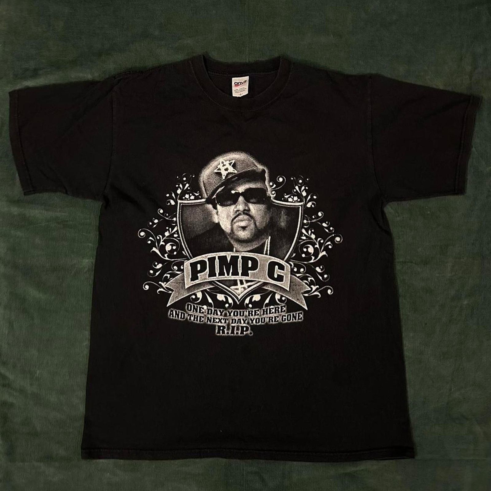 Anvil Y2k pimp c memorial t shirt Size US L / EU 52-54 / 3 - 1 Thumbnail