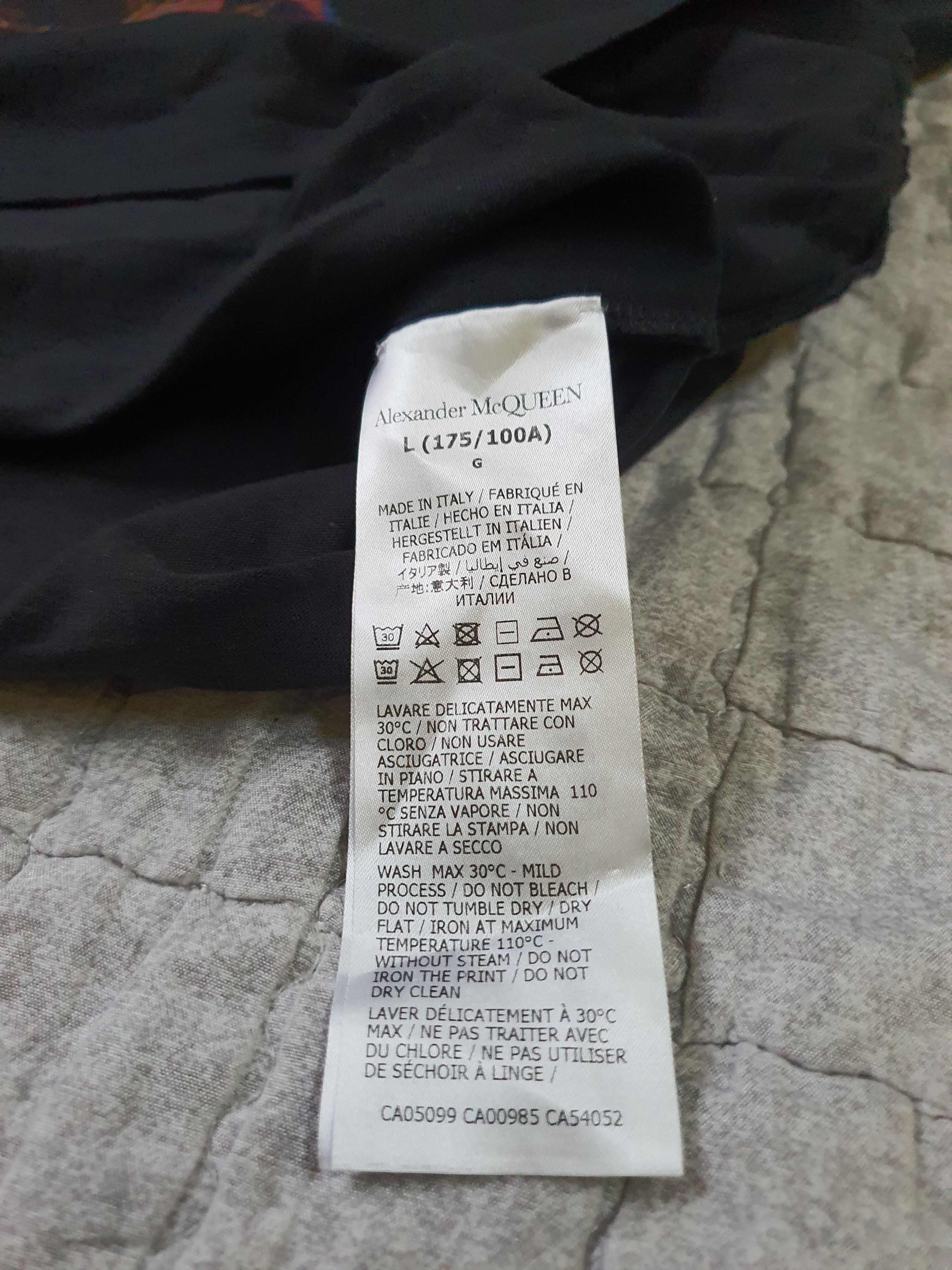 Alexander McQueen Alexander McQueen London Map Skull rare tee Size US S / EU 44-46 / 1 - 8 Thumbnail