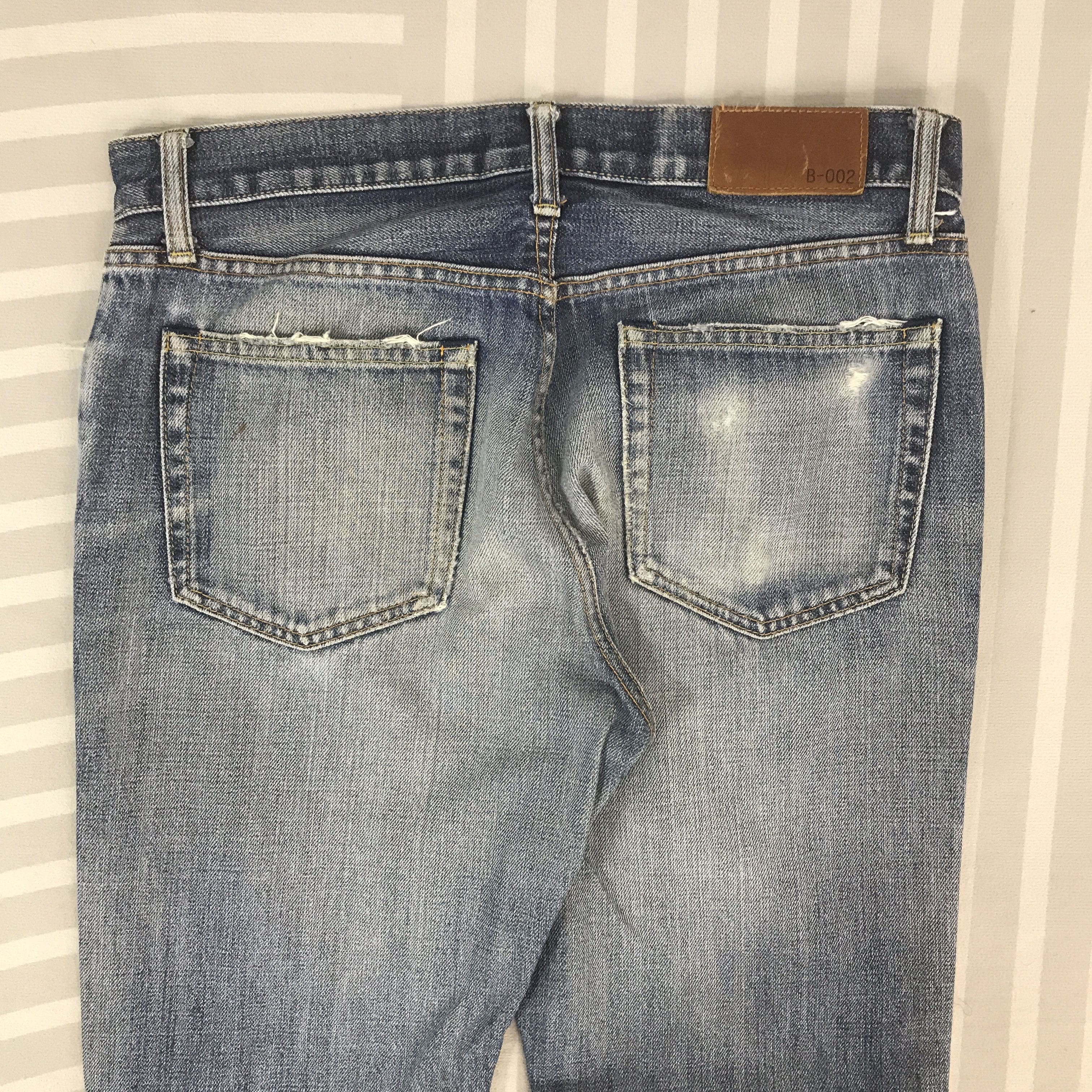 Japanese Brand Flare Japan Uniqlo Distressed Bootcut Denim K54B7 Size US 31 - 5 Thumbnail