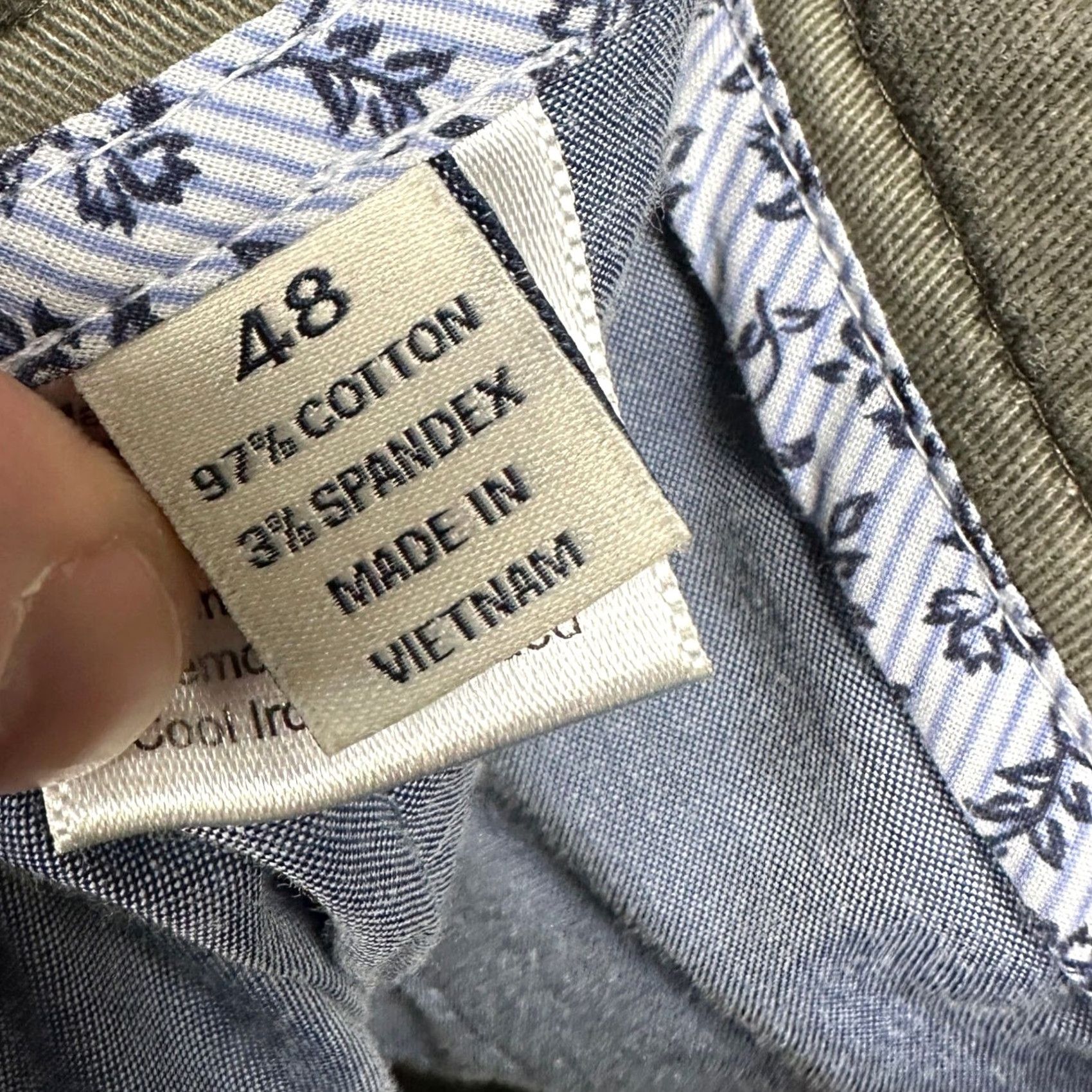 Joseph Abboud Joseph Abboud Khaki Shorts Mens 48 Olive Green Flat Front Casual Stretch Pocket Size US 32 / EU 48 - 4 Thumbnail