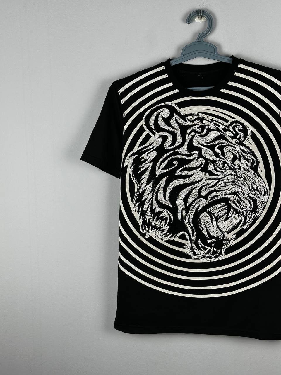 Philipp Plein RARE Philipp Plein Rhinestone Skull Tiger Luxury T Shirt Size US XL / EU 56 / 4 - 2 Thumbnail