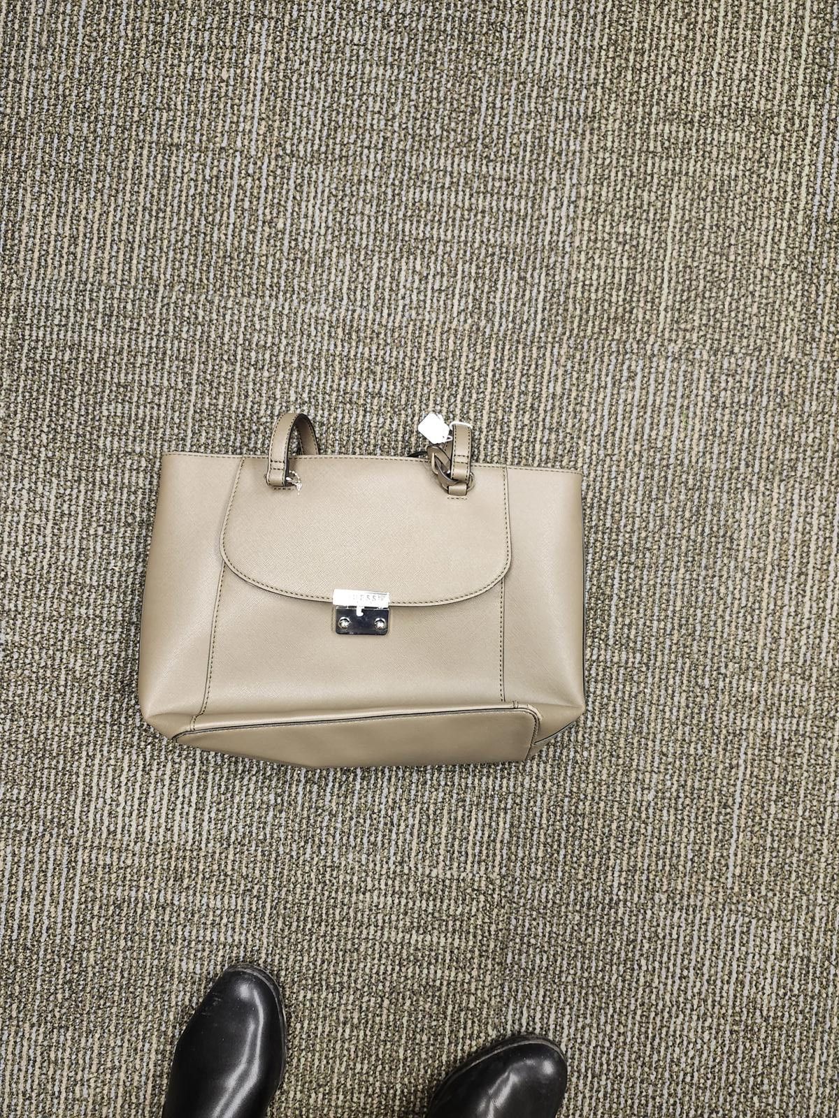 Designer Guess purse Size ONE SIZE - 2 Thumbnail